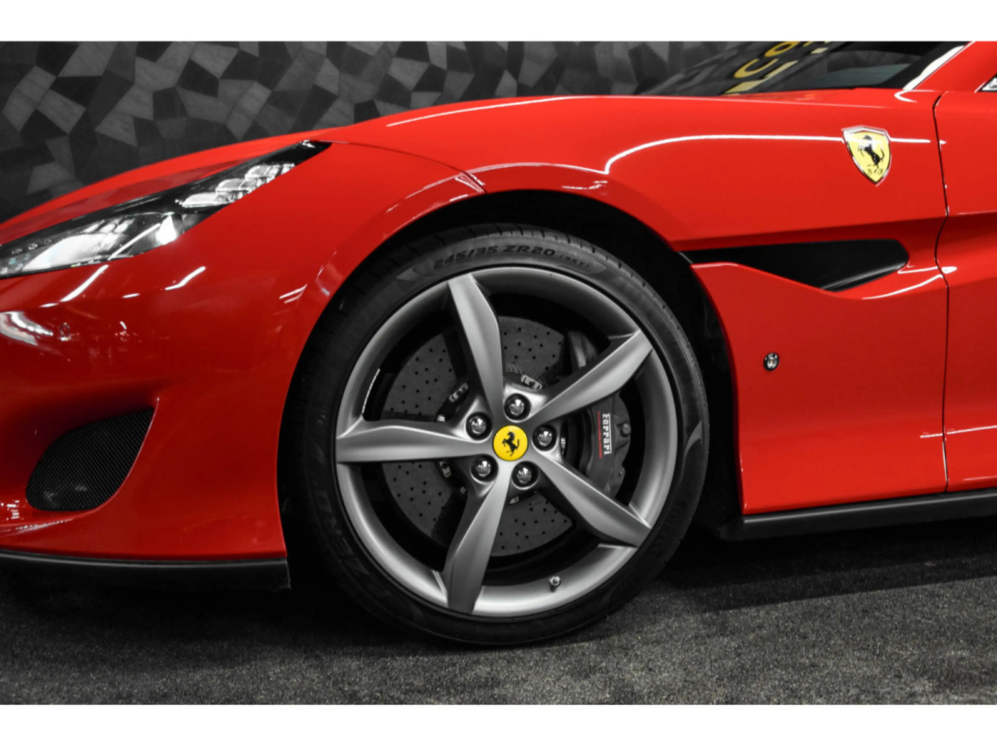 Ferrari Portofino ROSSO CORSA — photo 11