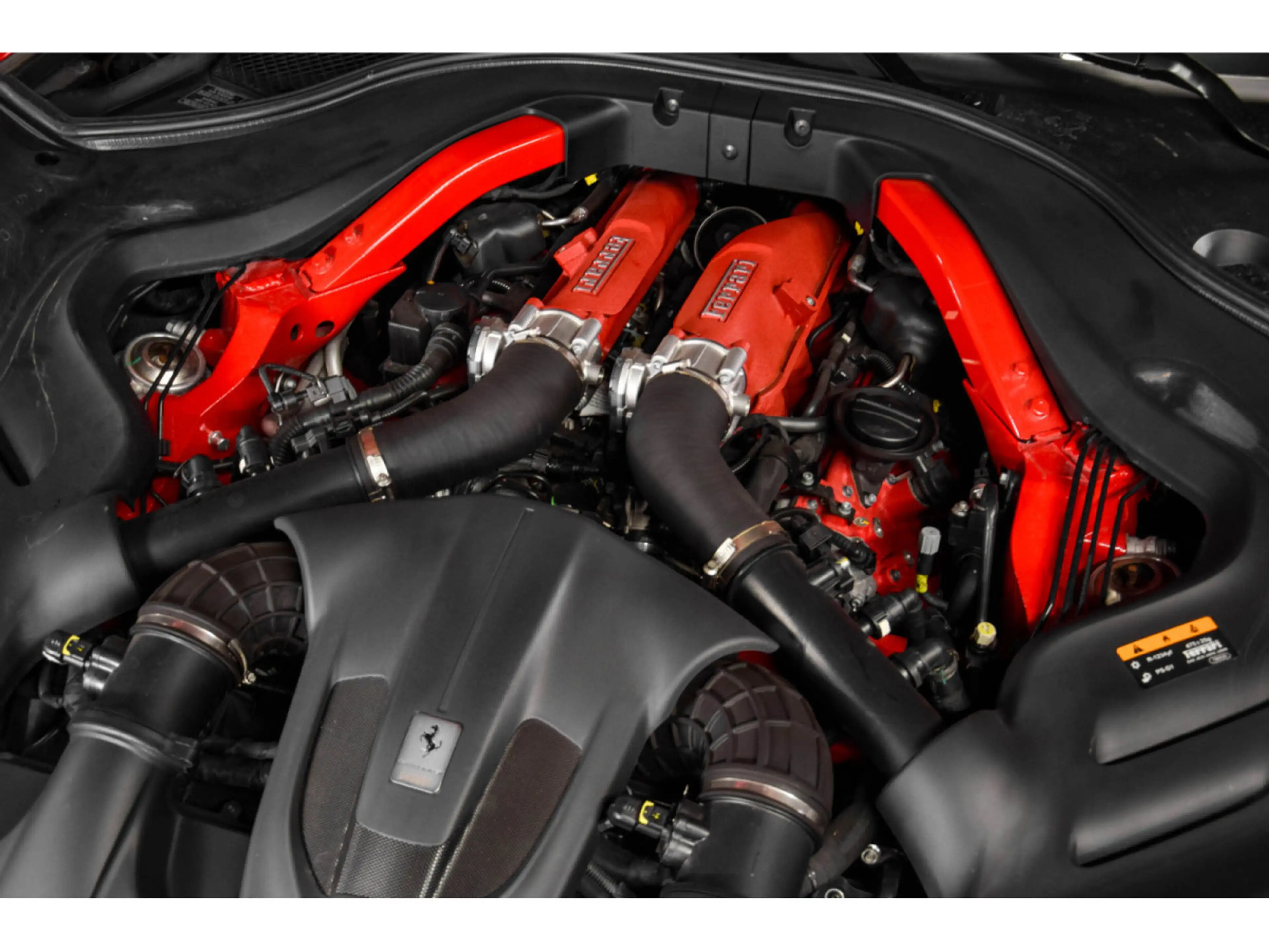 Ferrari Portofino ROSSO CORSA — photo 9