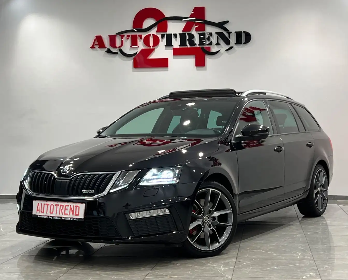 Skoda Octavia Combi RS DSG PANORAM+ACC+LED+DAB+CARPLAY Schwarz - 1