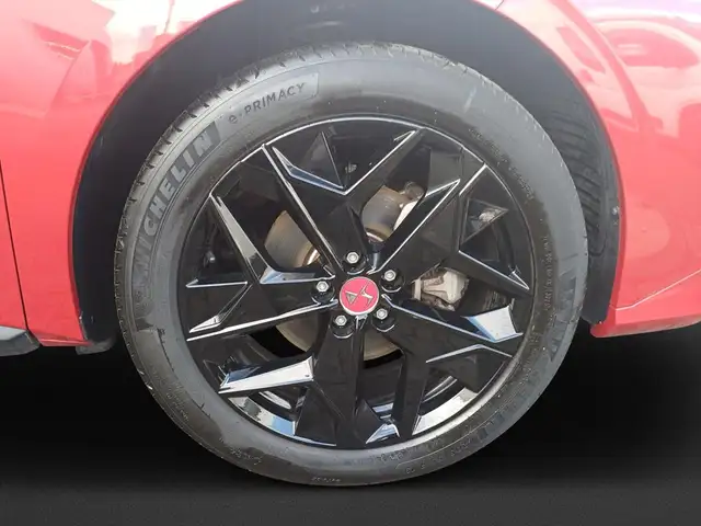DS Automobiles DS 4 view 10