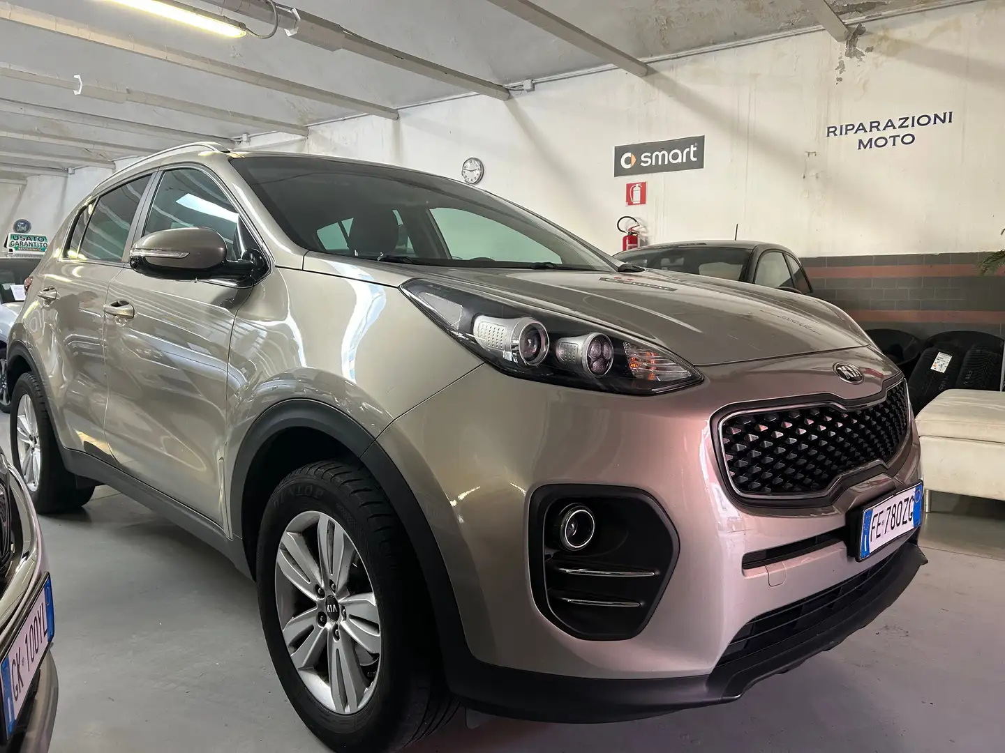 Kia Sportage Sportage IV 1.6 gdi Cool 2wd 132cv Bronzo - 2