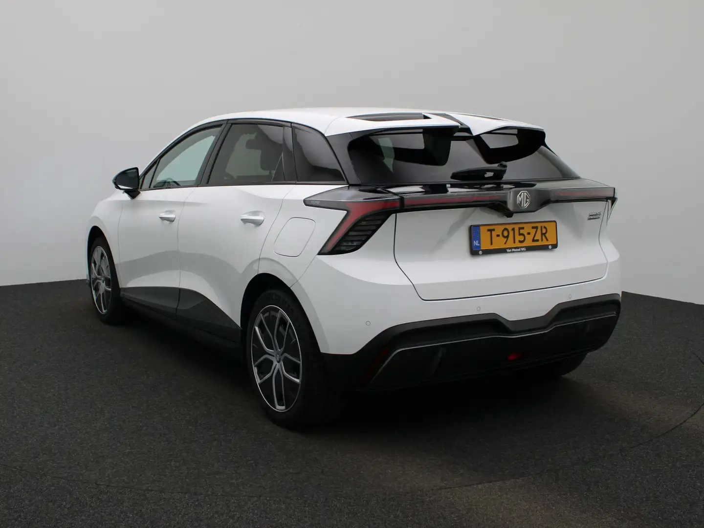 MG MG4 Electric Luxury 64 kWh MG 4 Luxury 64 kWh Weiß - 2