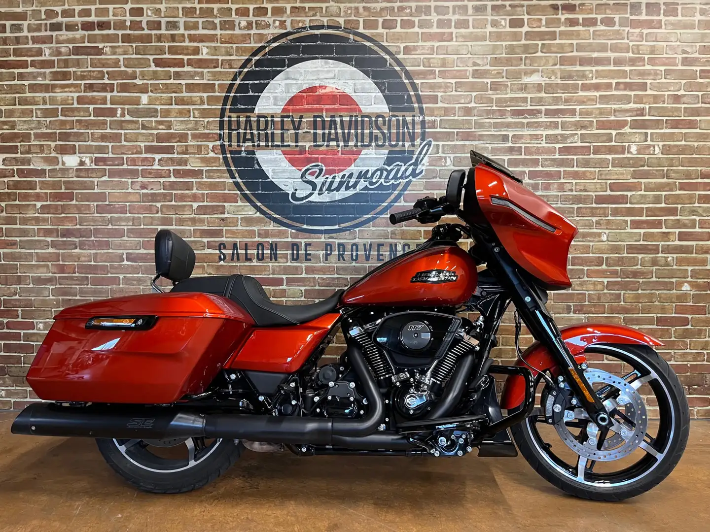 Harley-Davidson Street Glide - 1