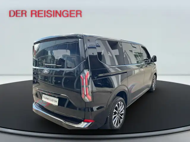 Ford Tourneo Custom Titanium X PHEV L1 Ansicht 5