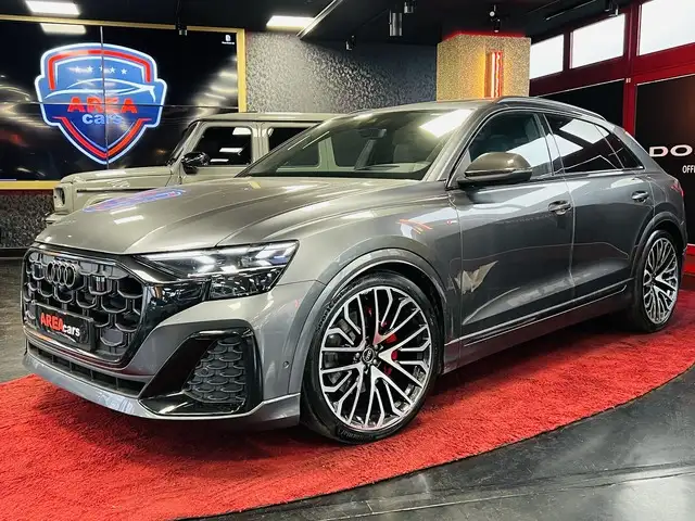 Audi Q8 50 TDI quattro S-LINE FACELIFT HUD B&O PANO