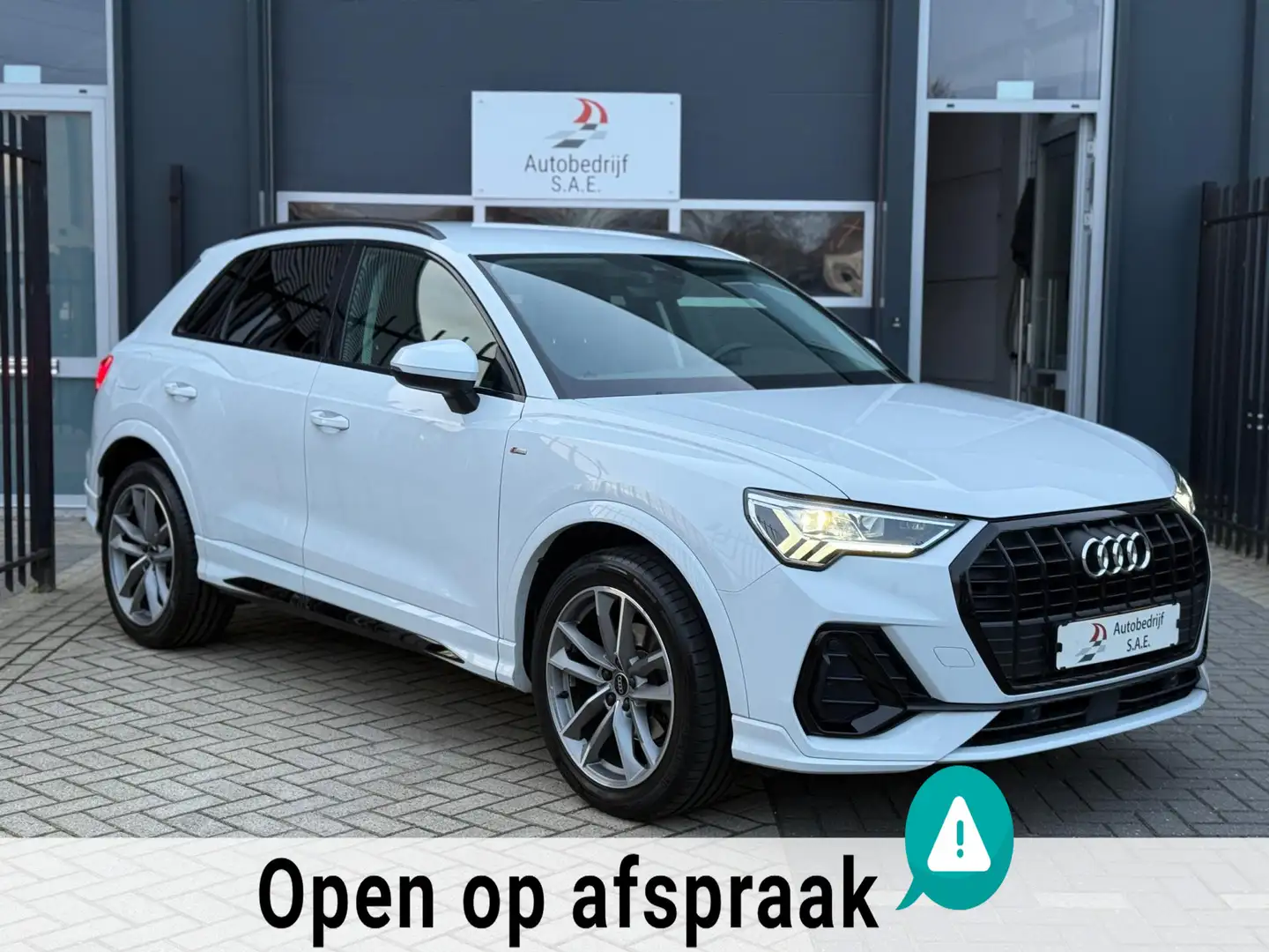 Audi Q3 35 TFSI S-Line VIRTUAL CARPLAY CRUISE PDC NAVI !! Blanc - 2