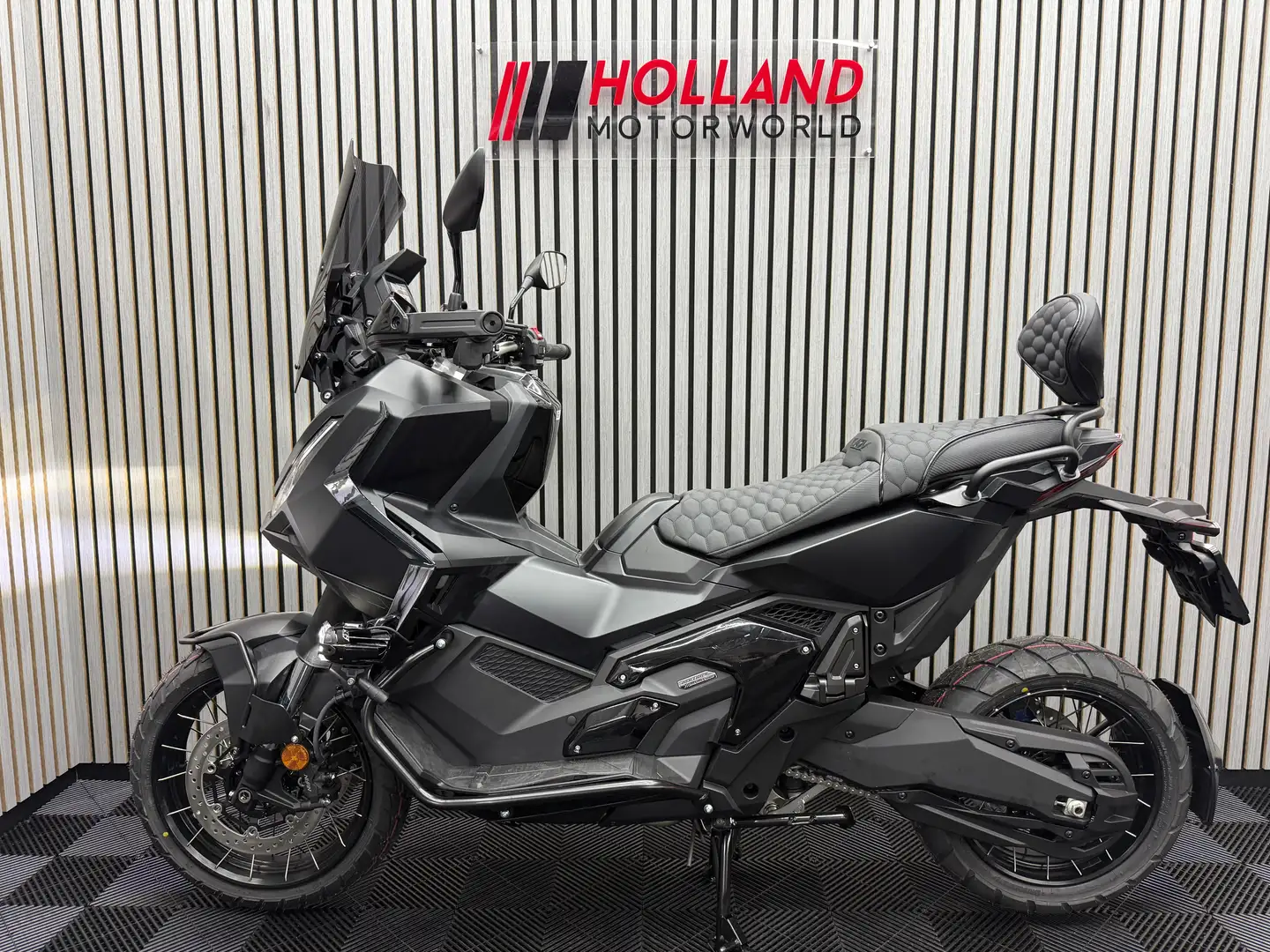 Honda X-ADV 750 Negru - 2