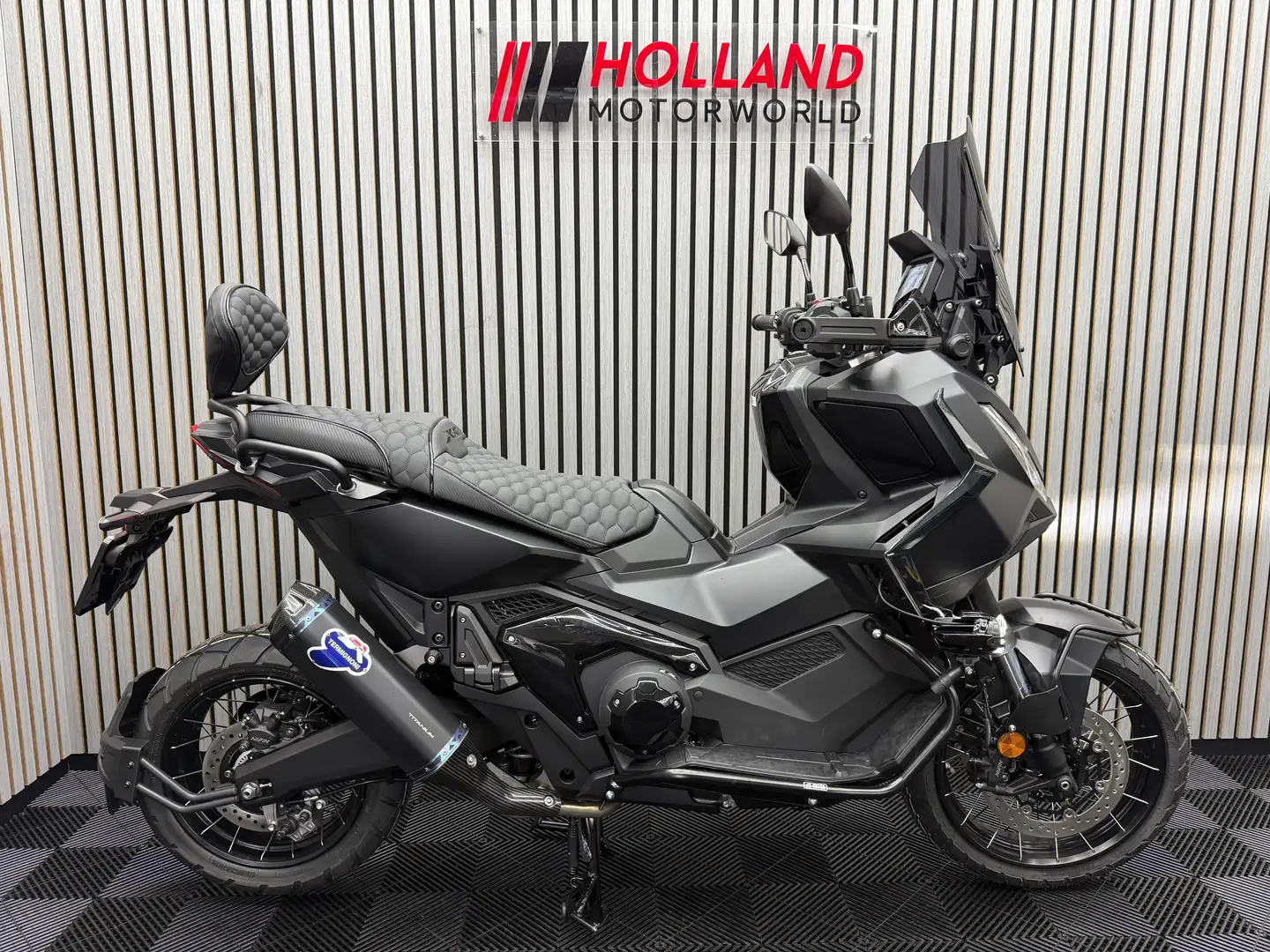Honda X-ADV 750 Negru - 1