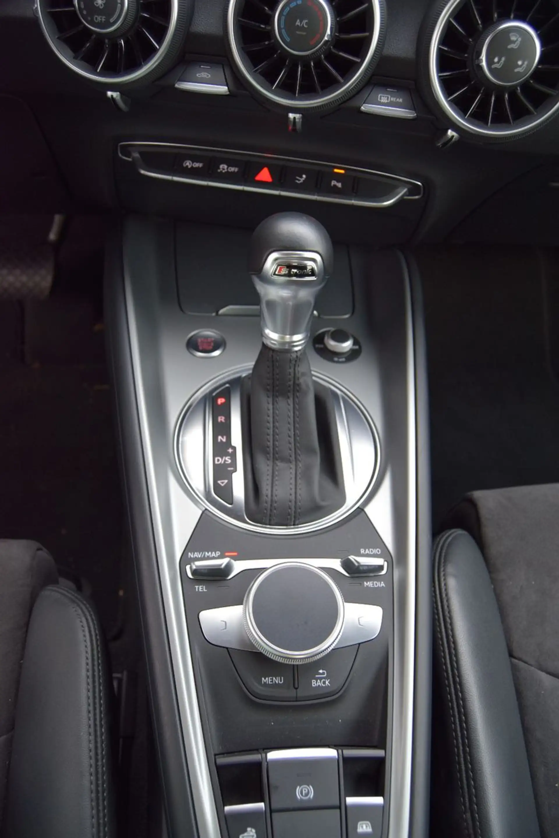 Audi TT Roadster !AUTOMATIK!Navi,Leder,Xenon,Parks,,, — photo 12