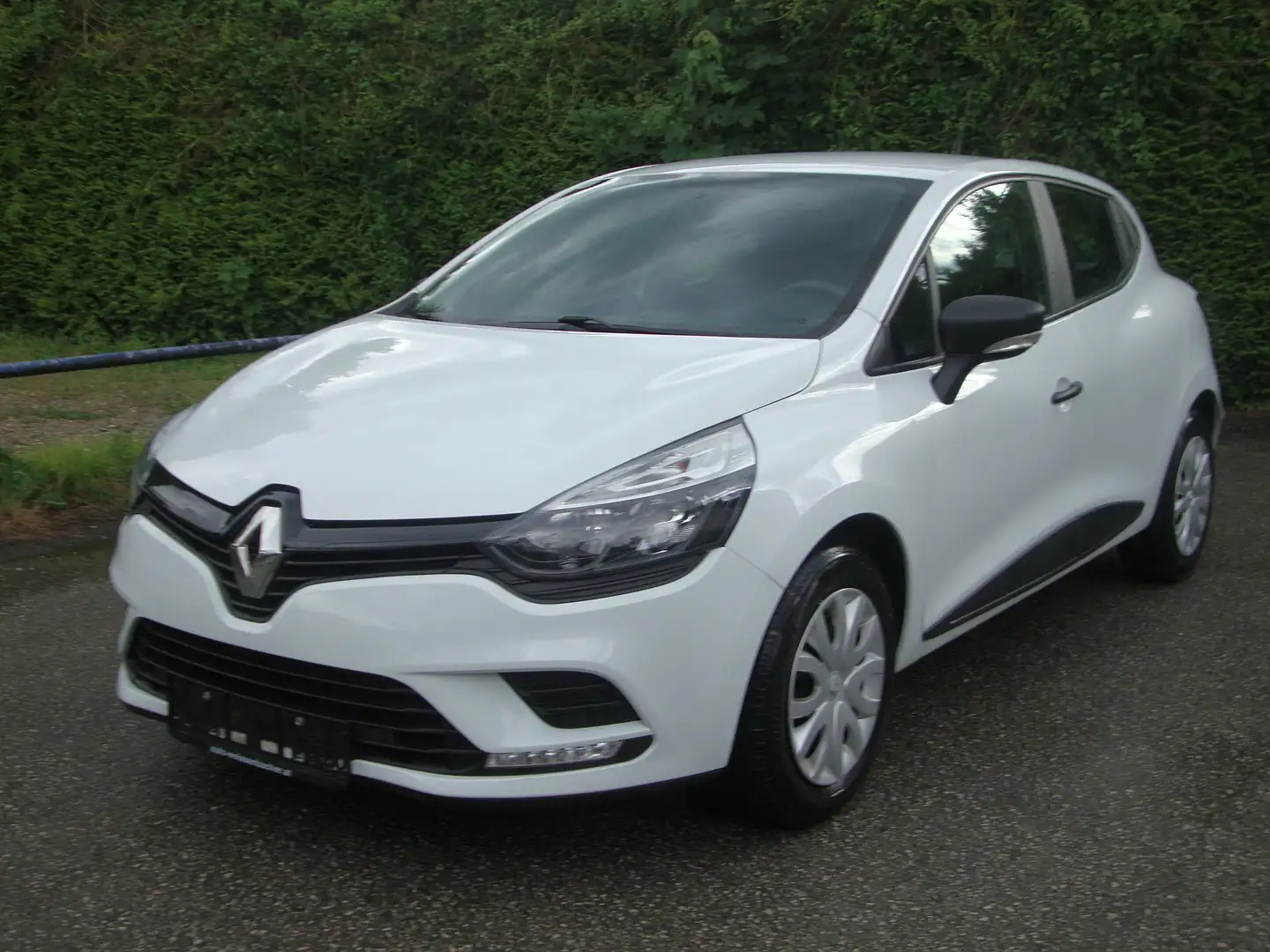 Renault Clio Expression Weiß - 1