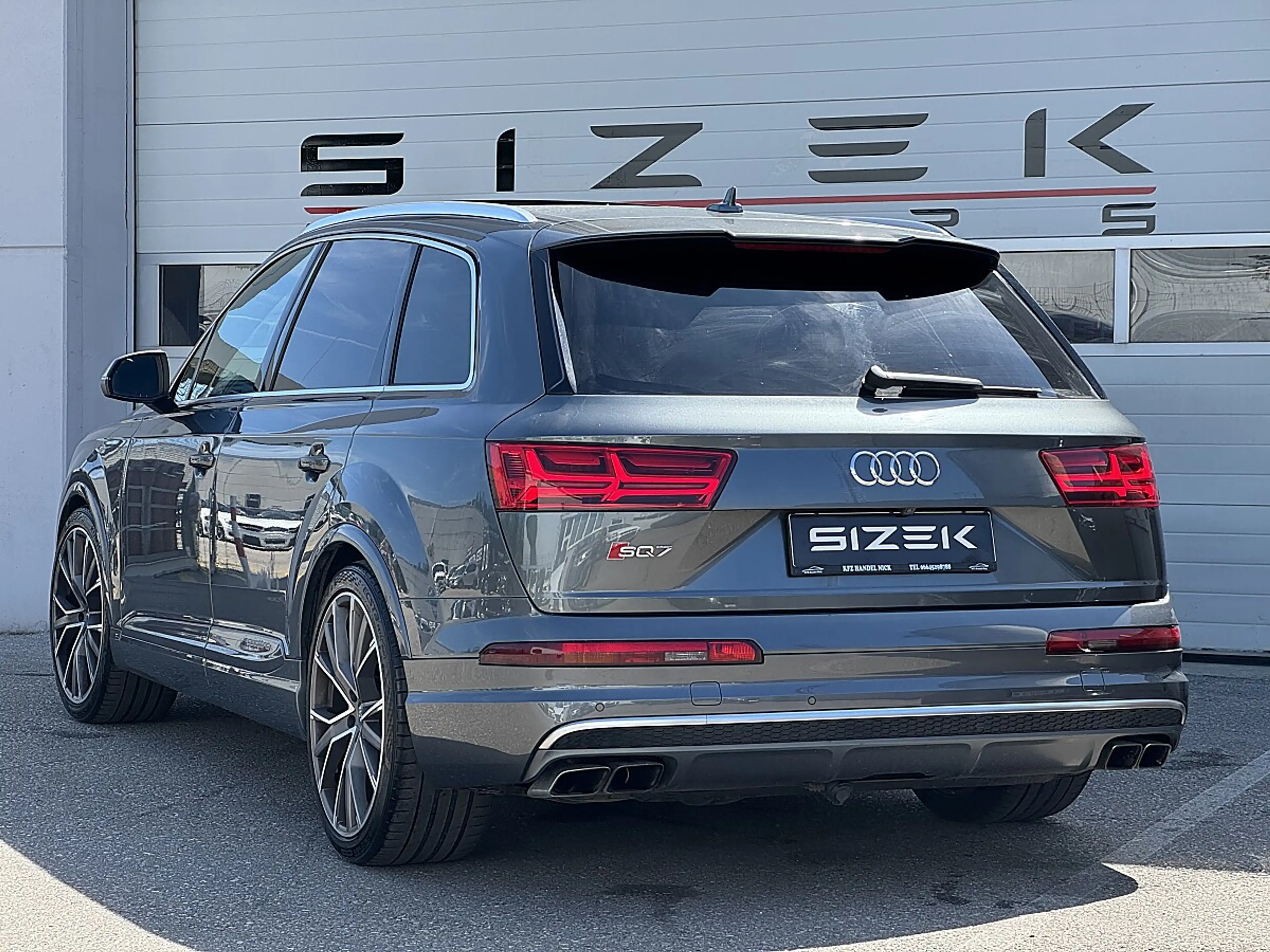 Audi SQ7 TDI quattro Tiptronic|S-LINE|AHK|PANO|VIRTUAL-C... — photo 4