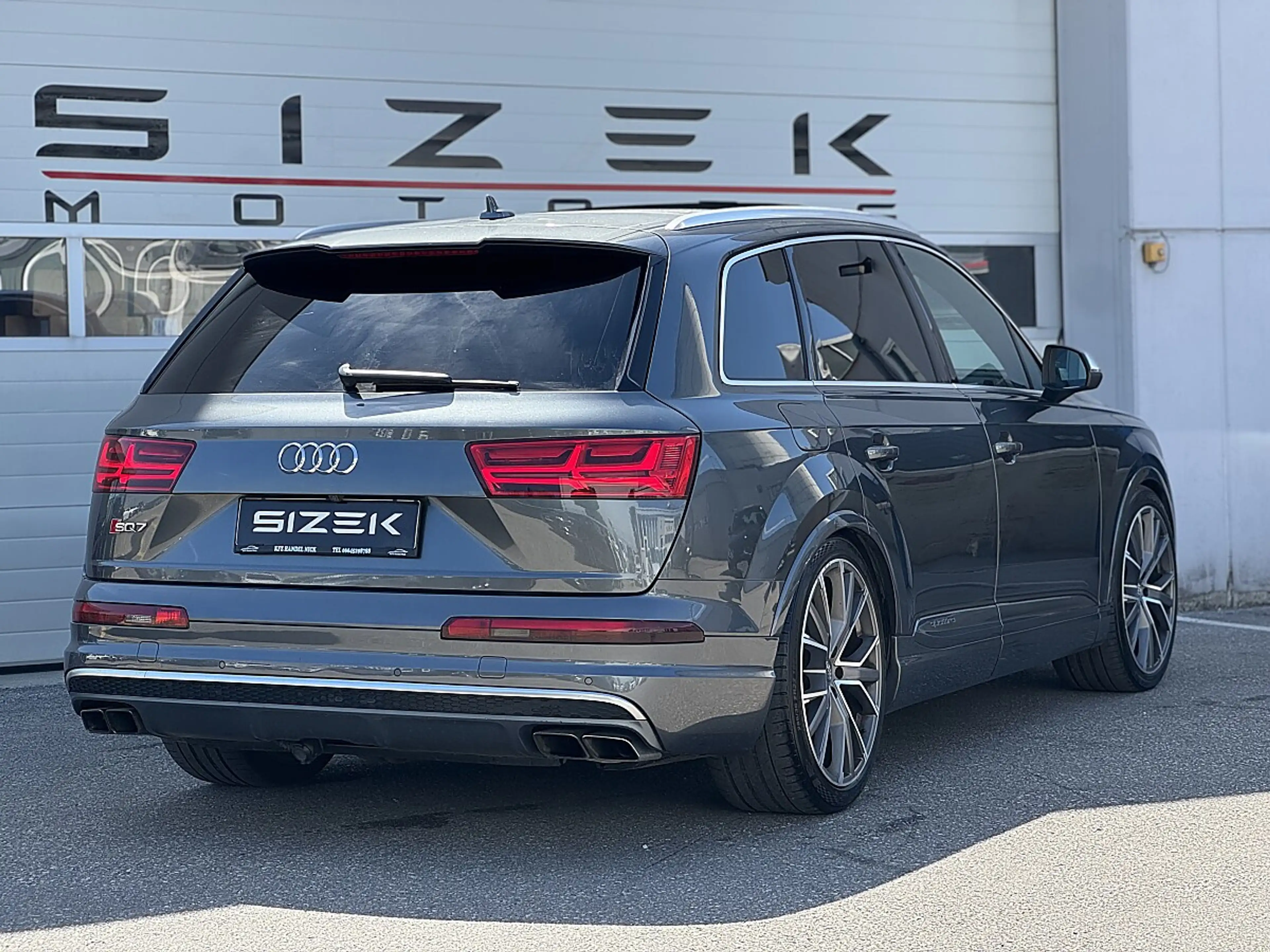 Audi SQ7 TDI quattro Tiptronic|S-LINE|AHK|PANO|VIRTUAL-C... — photo 3