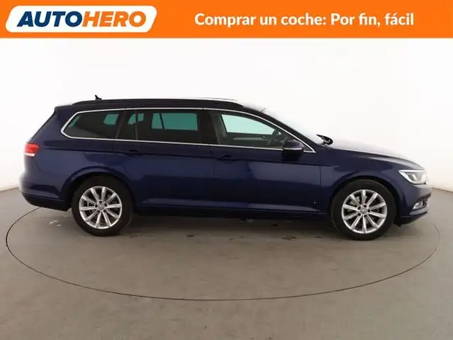 Volkswagen Passat view 7