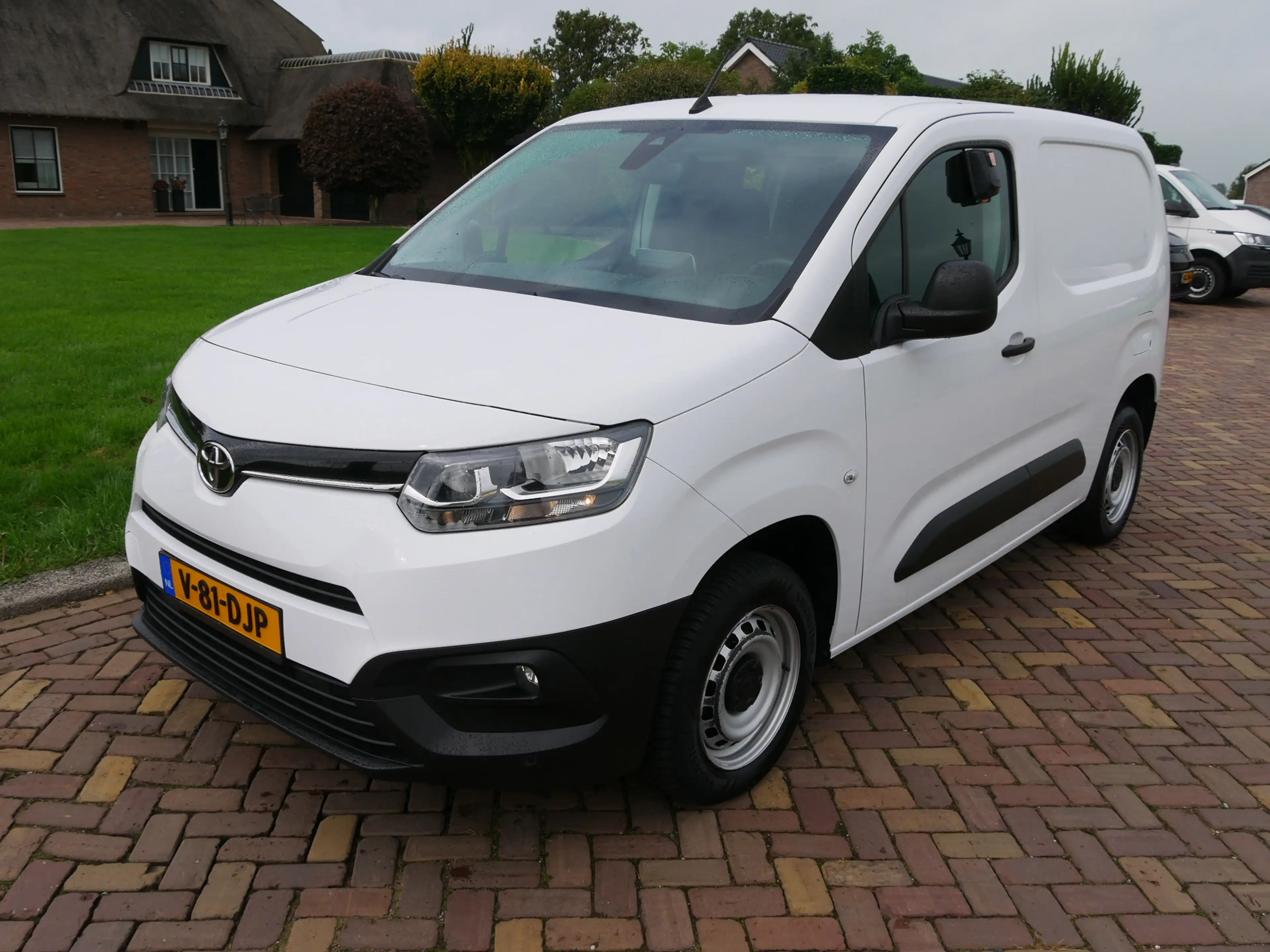 Toyota Proace City 1.5 D-4D 75kW | AC | 2024 !!! | 8999 EX BTW — photo 4