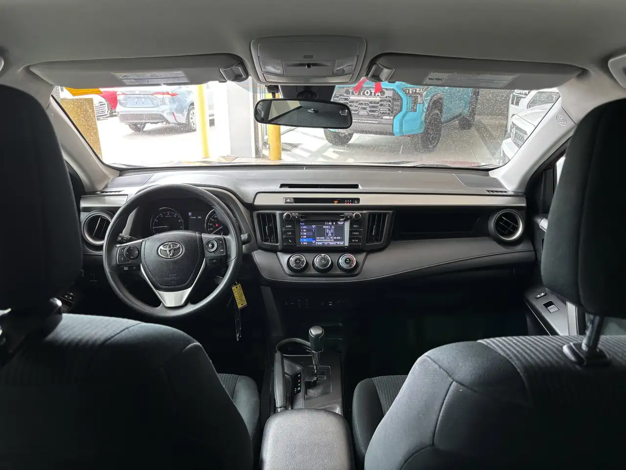 Toyota RAV 4 снимка Toyota RAV 4