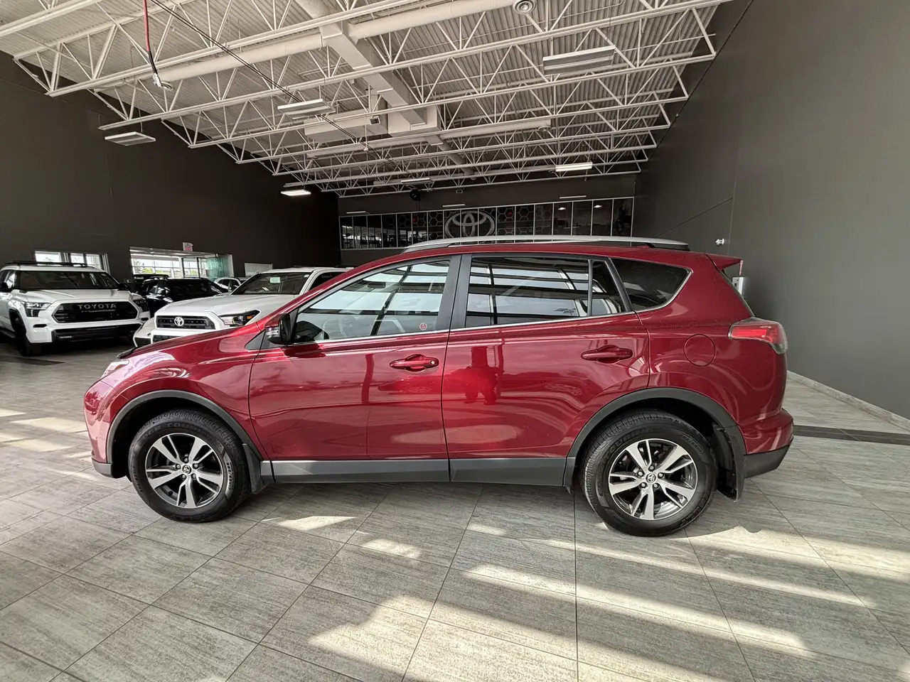 Toyota RAV 4 снимка Toyota RAV 4