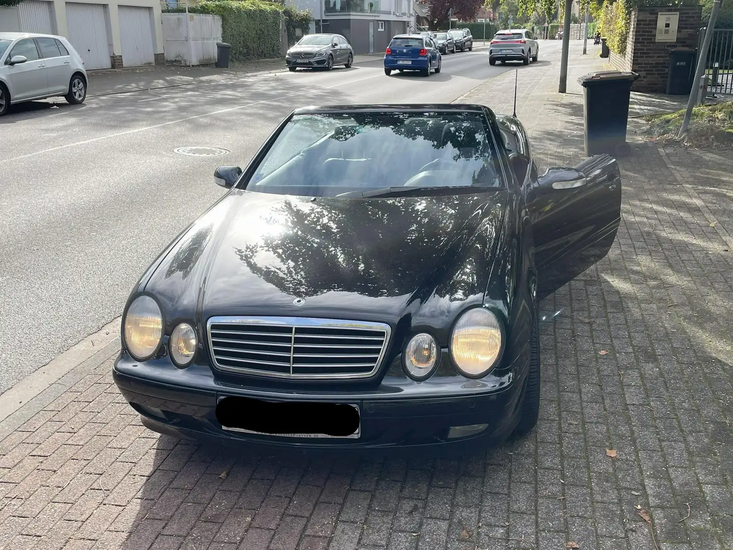 Mercedes-Benz CLK 200 CLK Cabrio 200 Kompressor Avantgarde Negro - 1