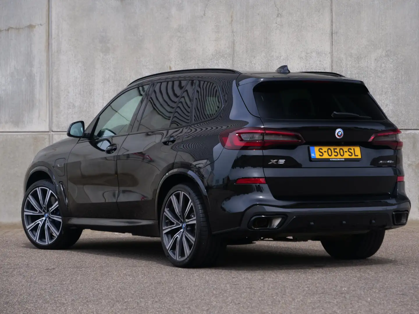 BMW X5 xDrive45e High Executive | M-sport | panorama | In Zwart - 2