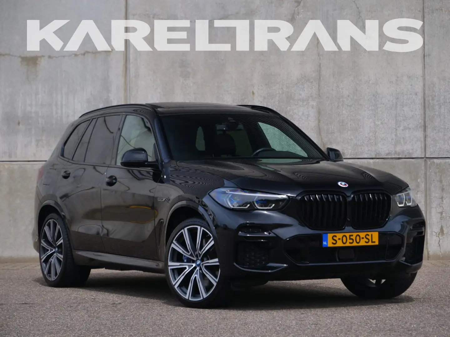 BMW X5 xDrive45e High Executive | M-sport | panorama | In Zwart - 1