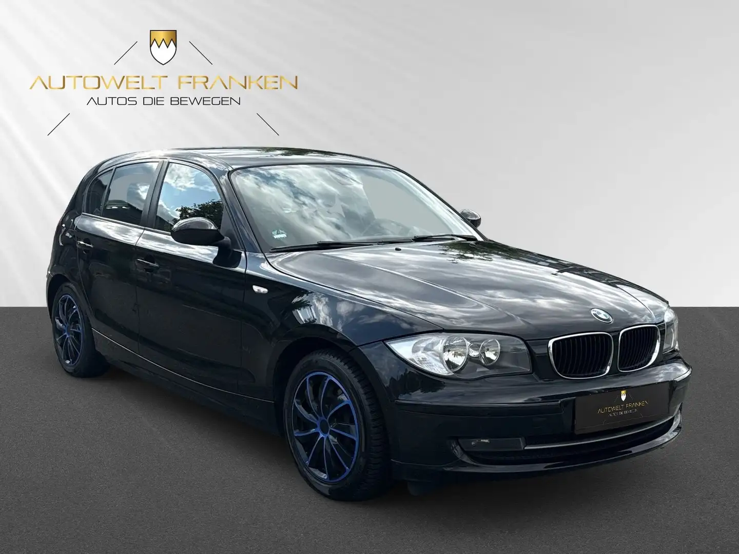 BMW 118 i *TÜV NEU*PDC*TEMPO*SHZ*KLIMA* Schwarz - 1