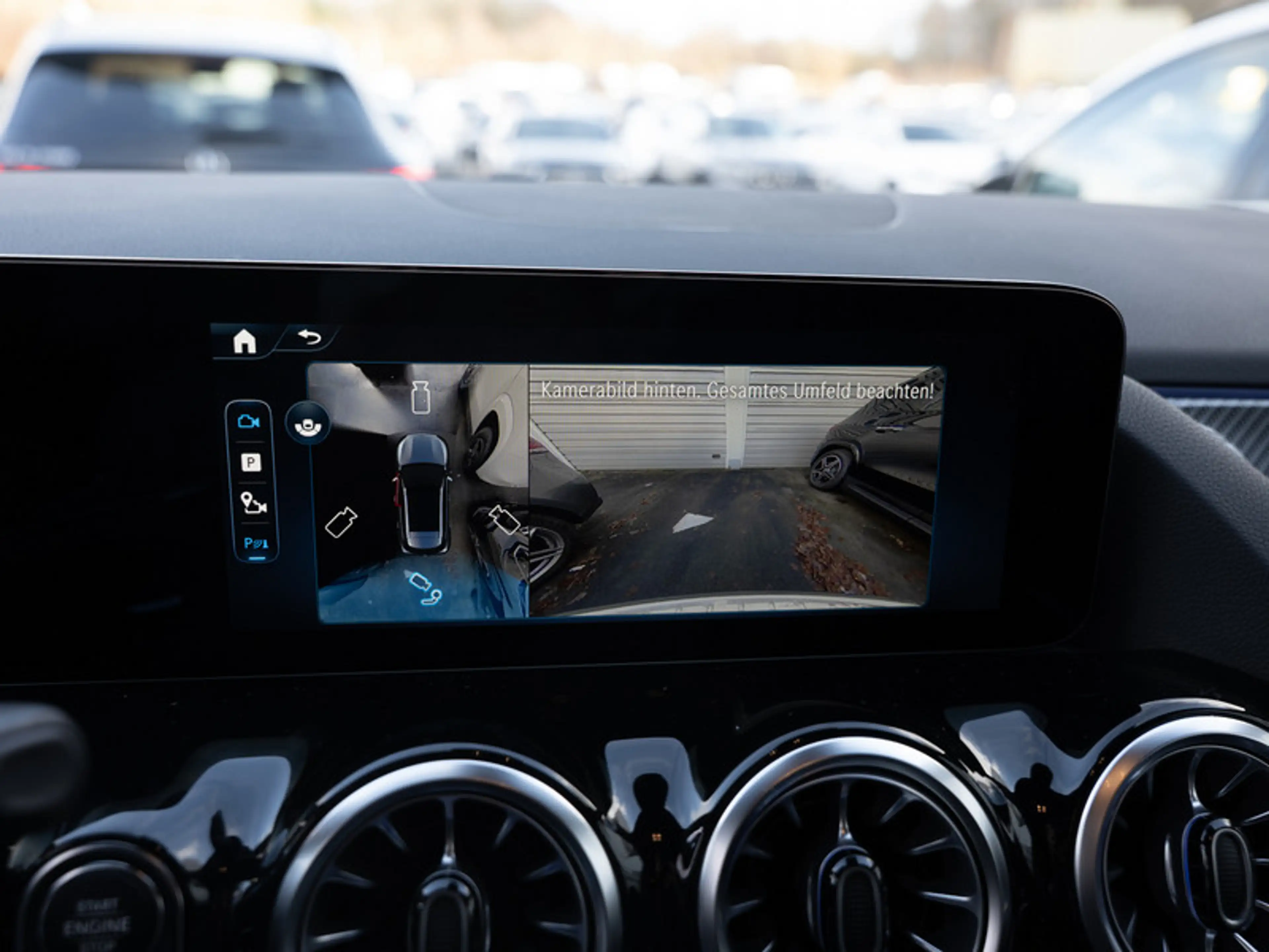 Mercedes-Benz GLA 200 AMG-Sport/MLB/Pano/Night/AHK/Distr/Sound — photo 15