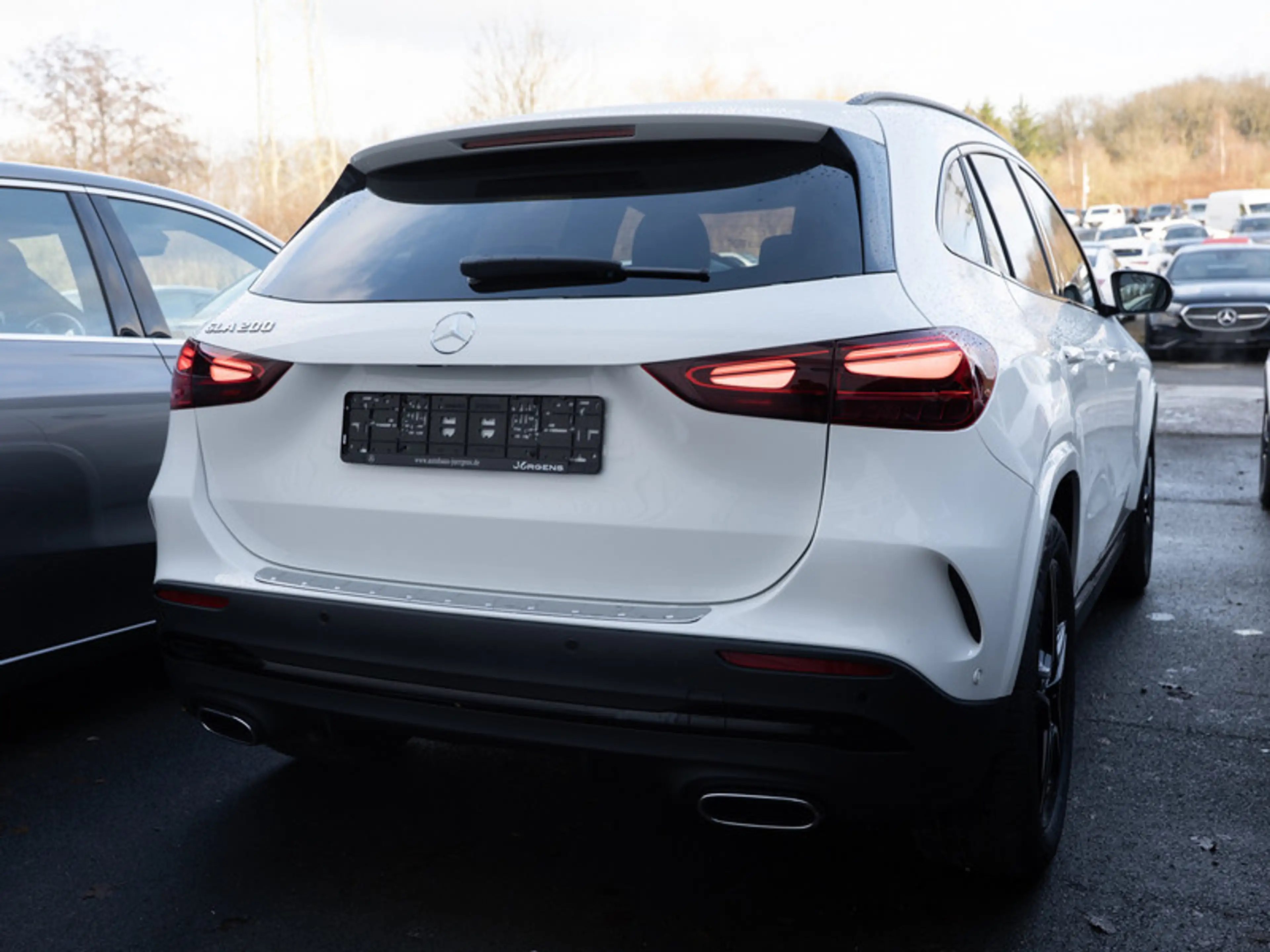 Mercedes-Benz GLA 200 AMG-Sport/MLB/Pano/Night/AHK/Distr/Sound — photo 4