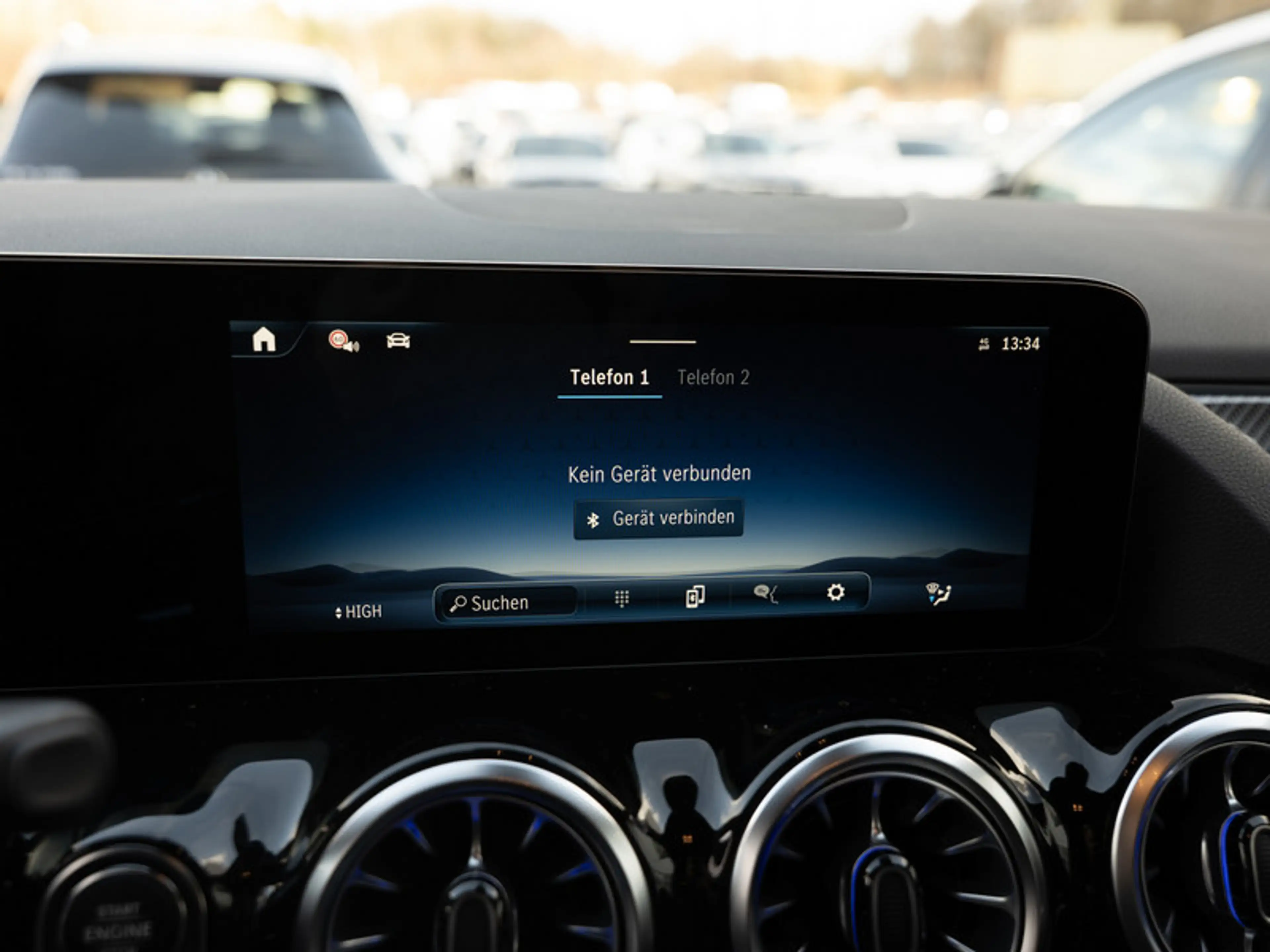 Mercedes-Benz GLA 200 AMG-Sport/MLB/Pano/Night/AHK/Distr/Sound — photo 13