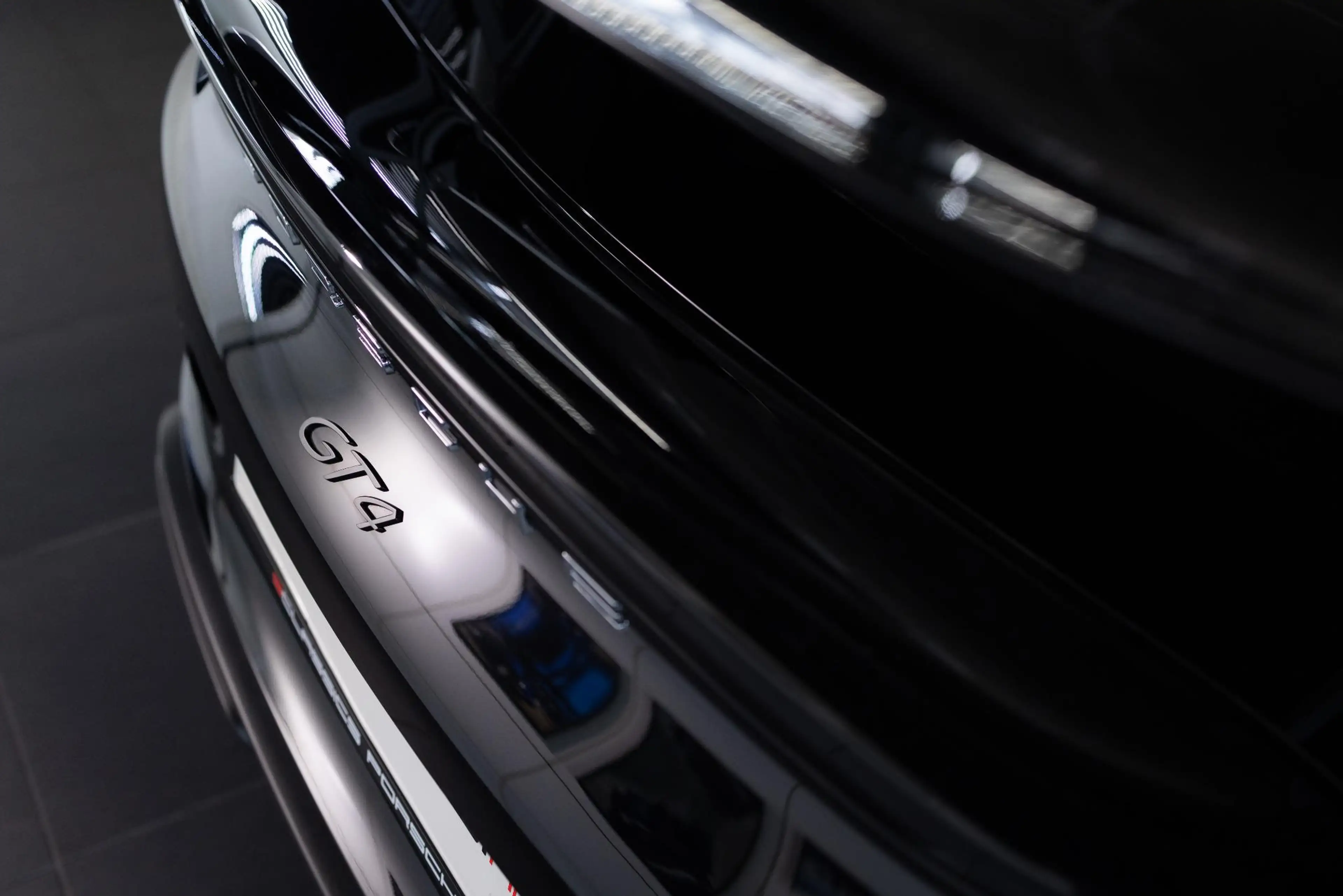Porsche 718 GT4 4.0 — photo 12