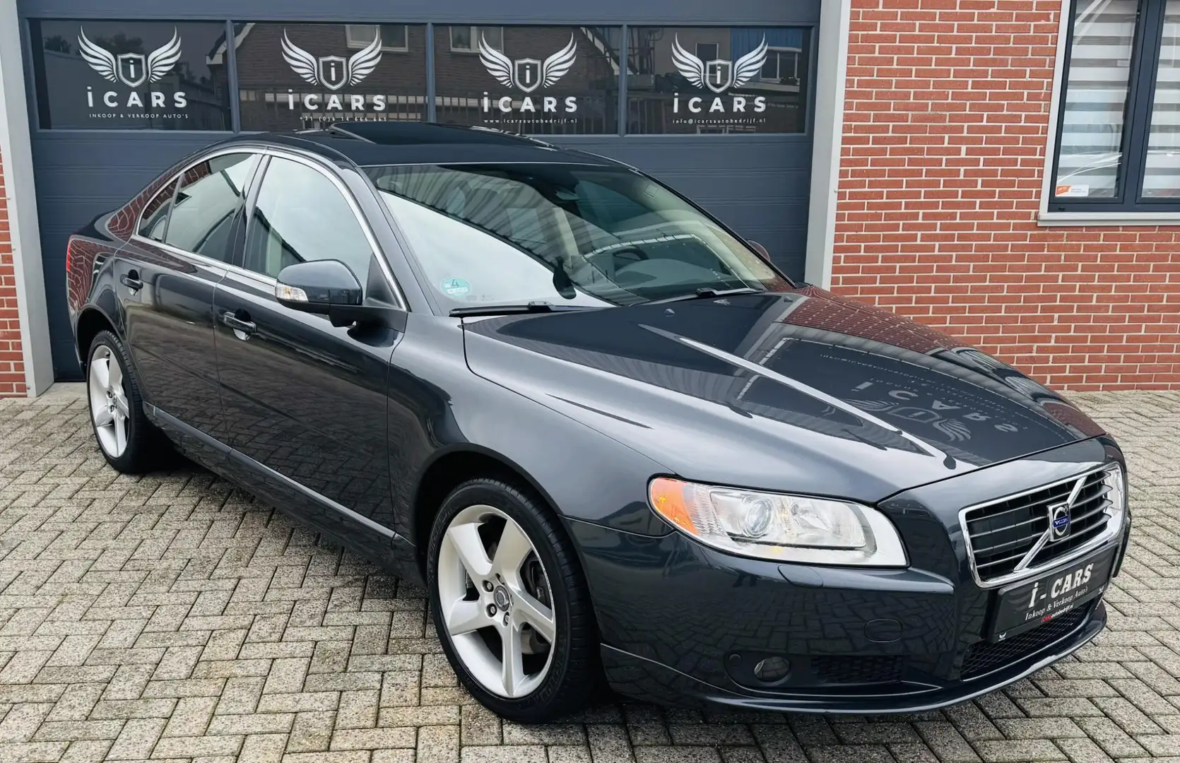 Volvo S80 3.2 Momentum 1e eigenaar NAVI Schuifdak Grijs - 1