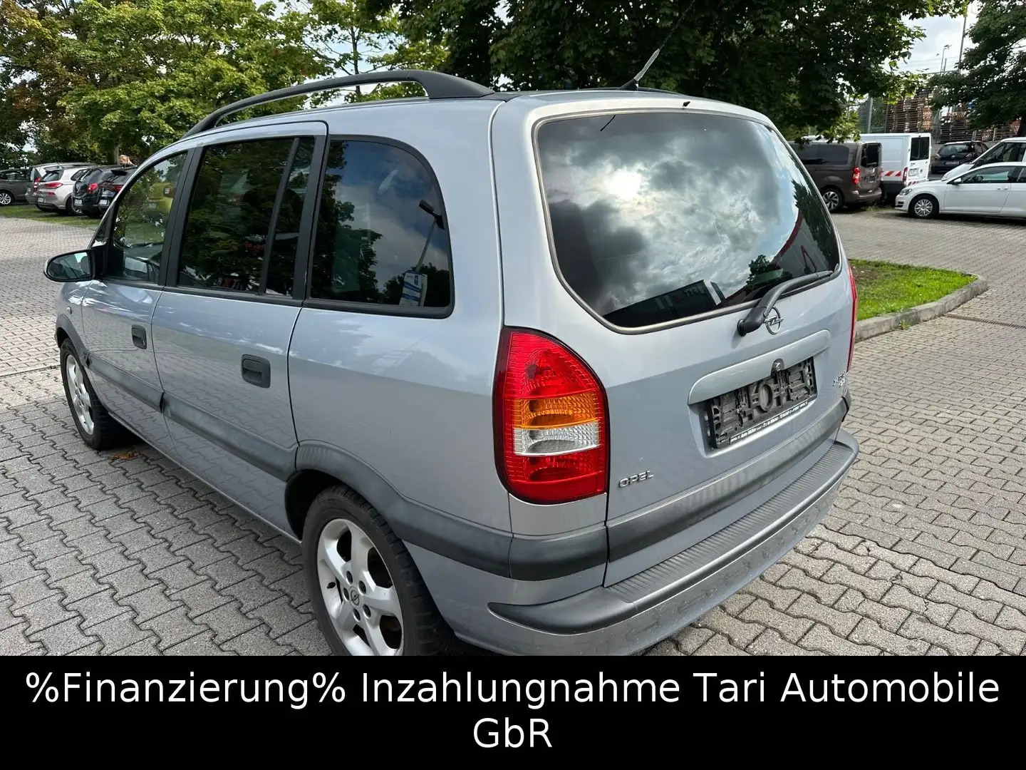 Opel Zafira 2.2 16V Selection Autom. 7-Sitzer 1.Hand Argento - 1