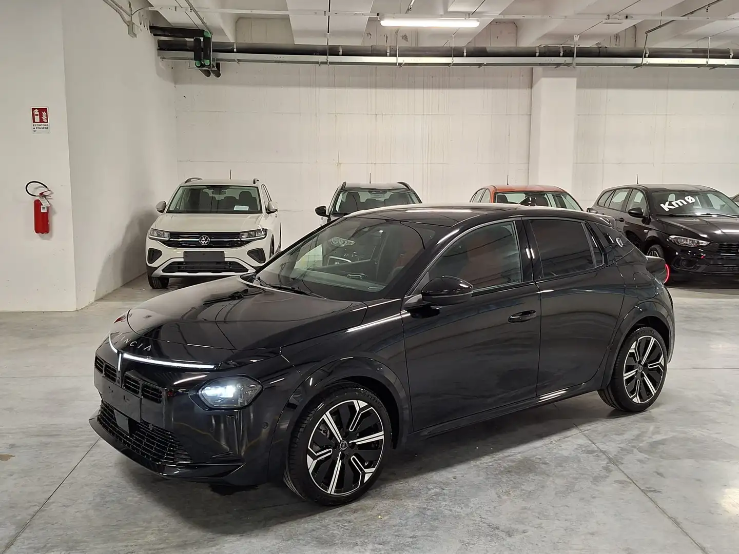 Lancia Ypsilon 1200 Turbo mhev Hybrid 101CV LX e-DCT **Km. Zero** Nero - 1