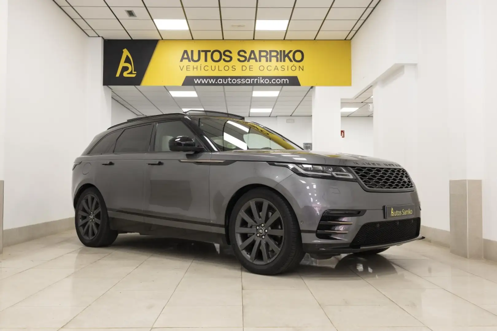 Land Rover Range Rover Velar 3.0D R-Dynamic SE 4WD Aut. 300 Gris - 1