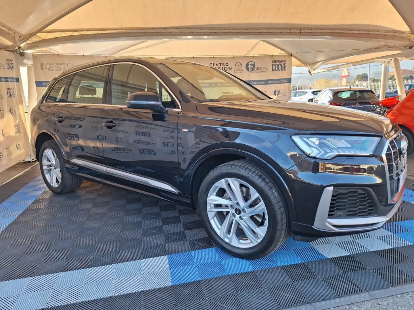 Audi Q7 50 TDI S line quattro Noir - 1