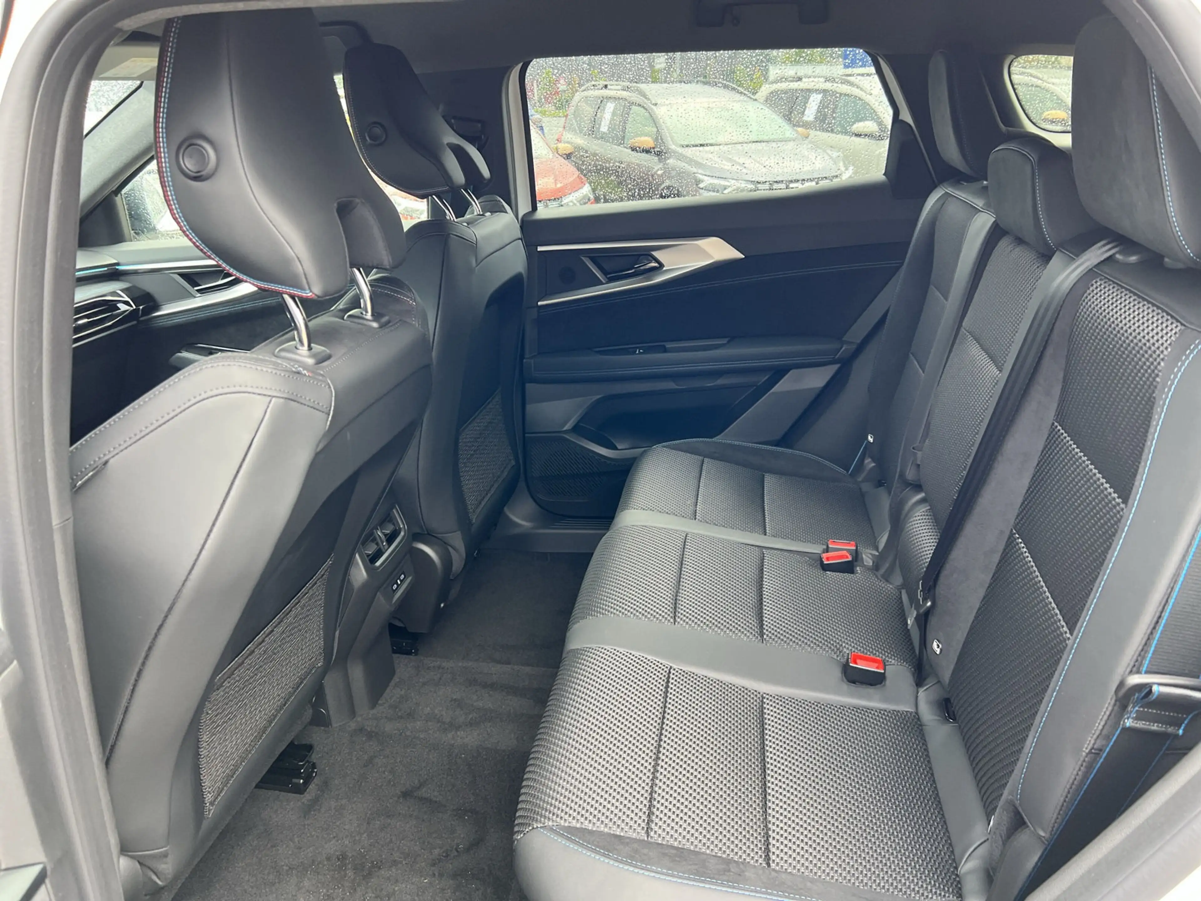 Renault Espace E-TECH 200 Full Hybrid Esprit Alpine 7-S 360° Kame — photo 10
