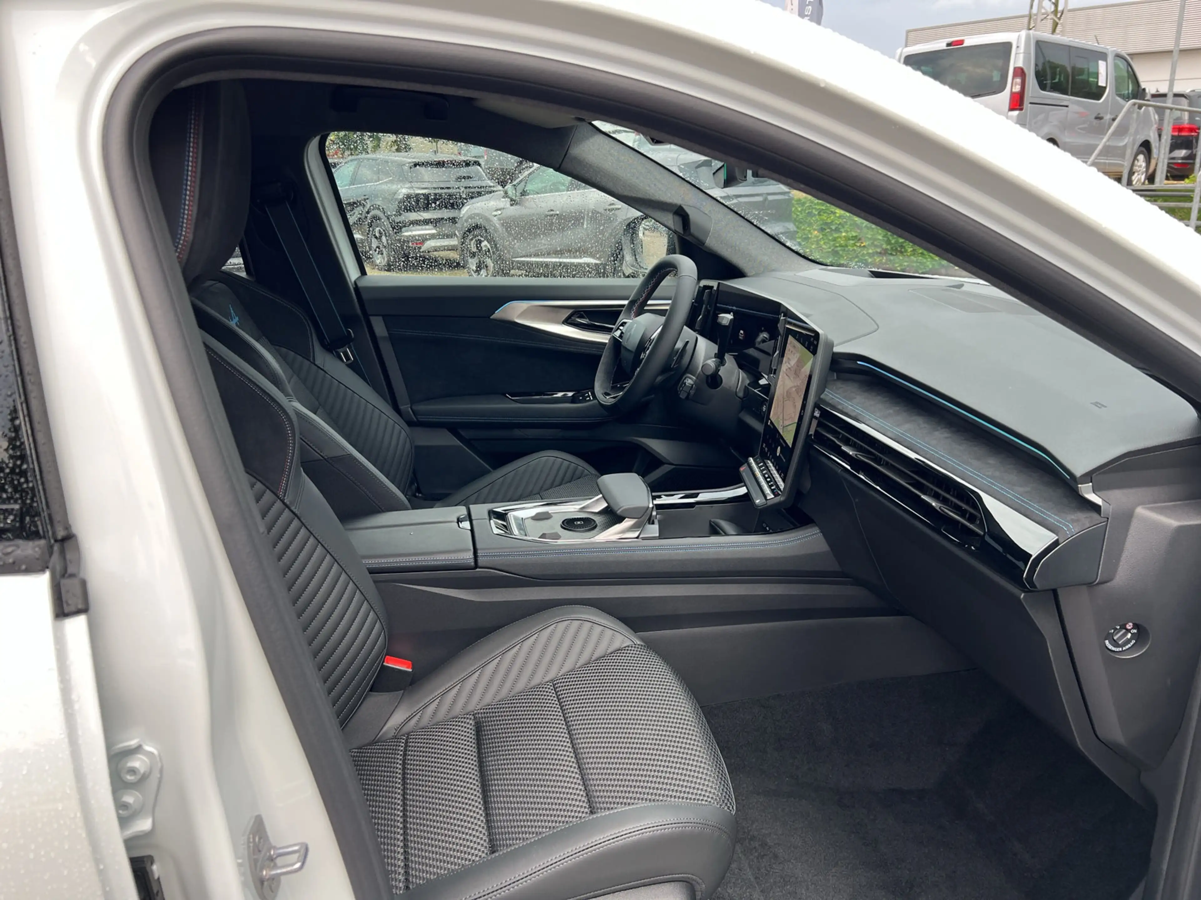 Renault Espace E-TECH 200 Full Hybrid Esprit Alpine 7-S 360° Kame — photo 9