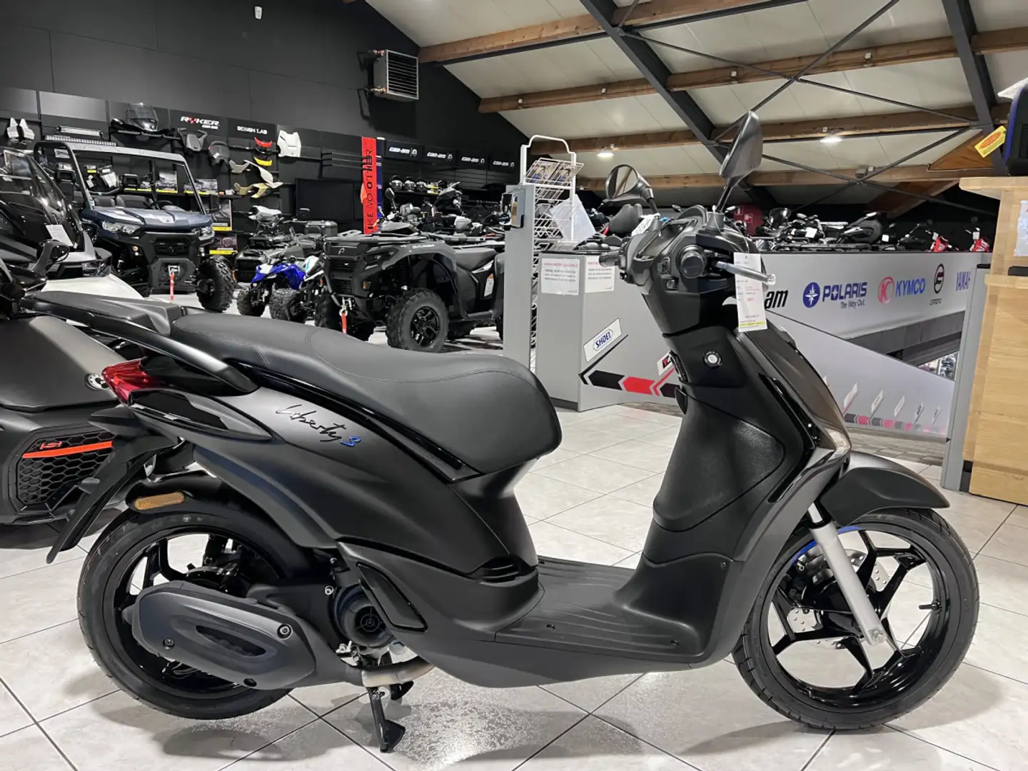 Piaggio Liberty 50 4T  SPORT Zwart - 1