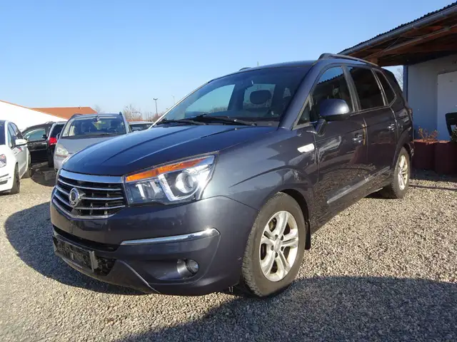 SsangYong Rodius 2.2 Diesel e-XDi 220 Quartz 2WD Automatik