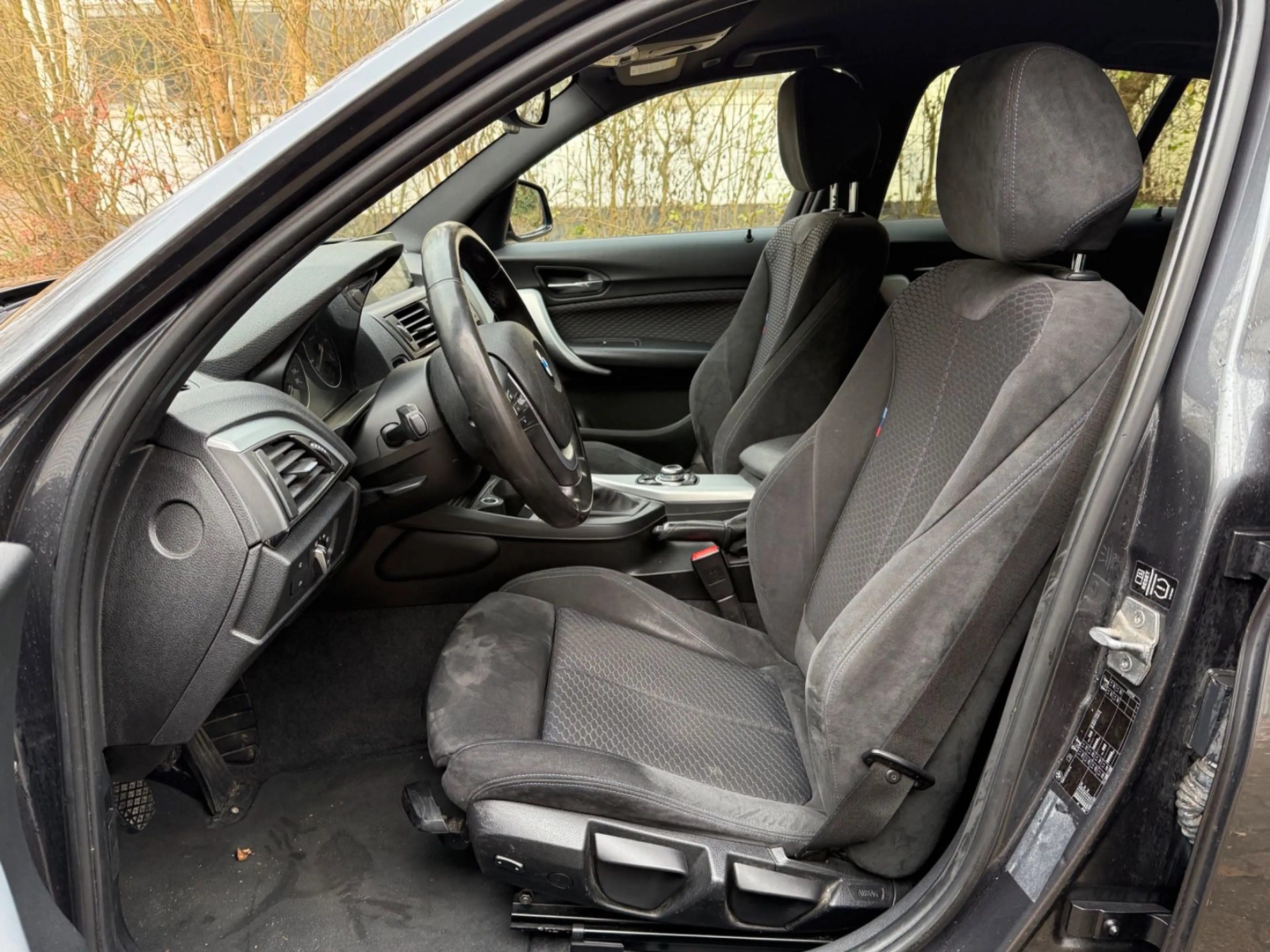 BMW 125 d Limousine*KLIMA*NAVI*XENON*M-PAKET* — photo 11