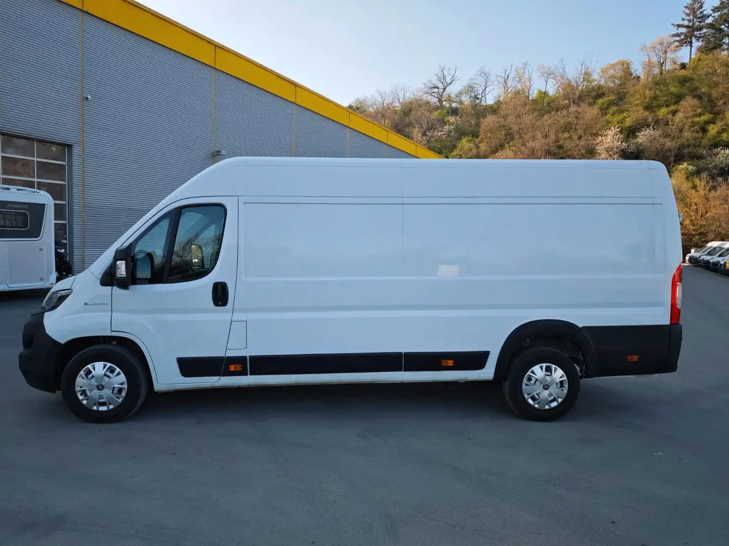 Fiat E- Ducato 90 KW, 47 kWh L5H2 RS: 4035 mm Bianco - 2