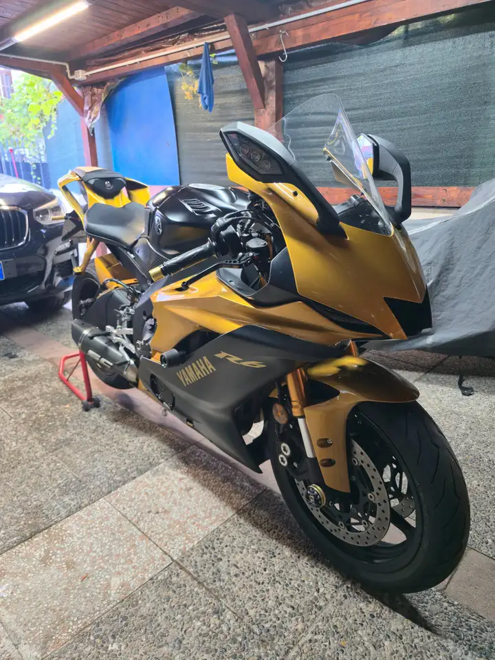 Yamaha YZF 600