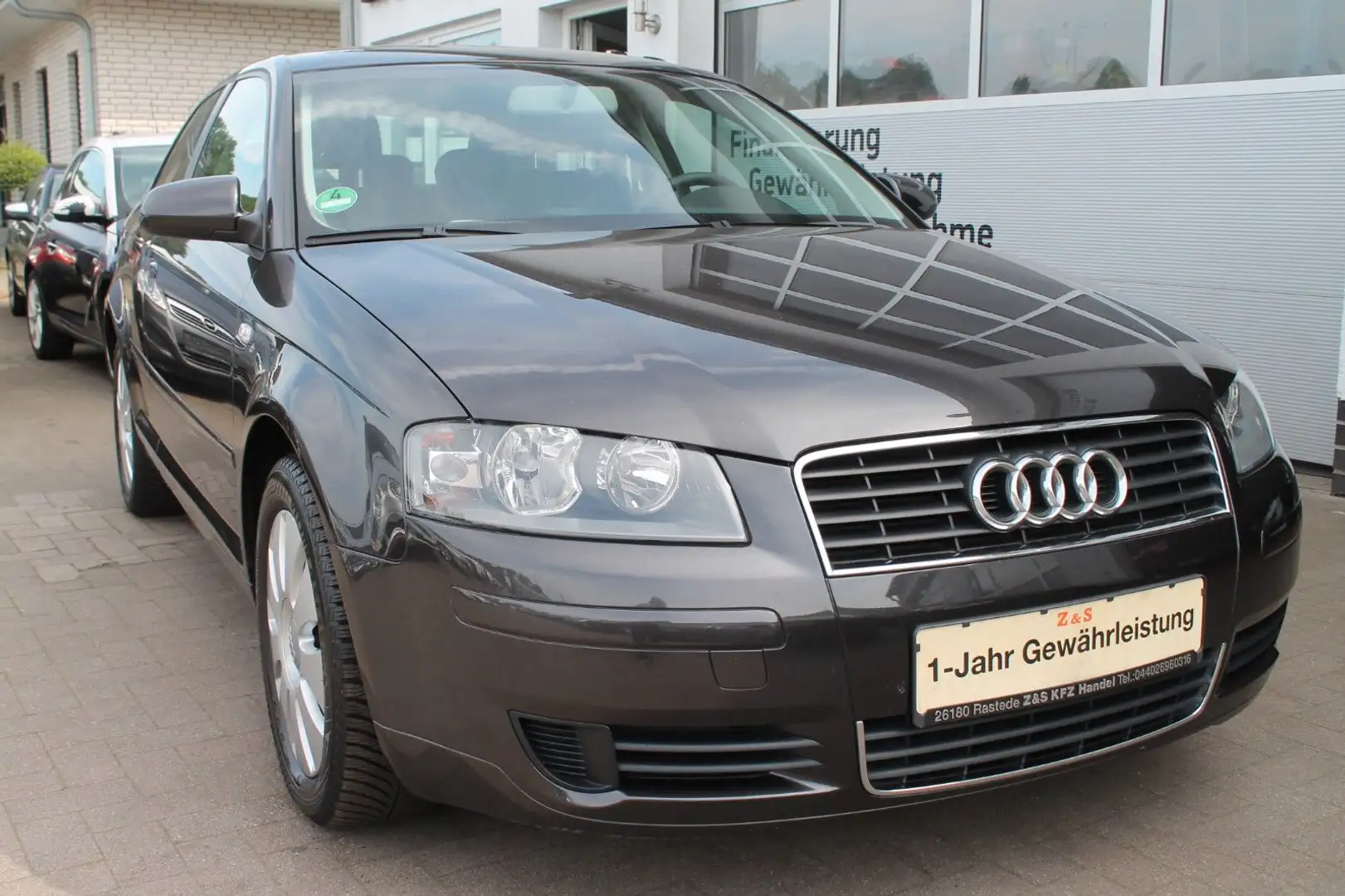 Audi A3 1.6 Attraction *TÜV-NEU*1-Hand* Grau - 1