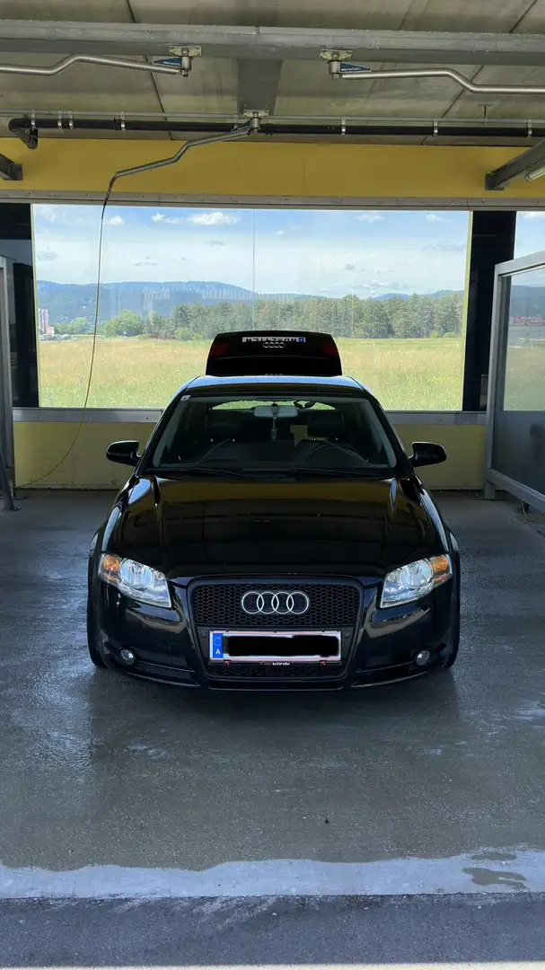 Audi A4 1,9 TDI Schwarz - 1