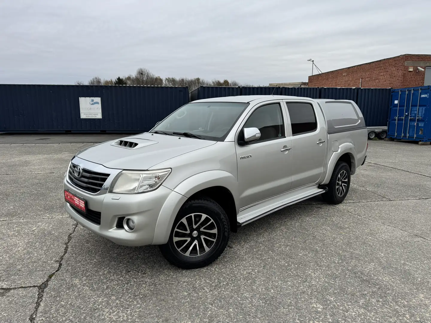 Toyota Hilux 2.5D-4D Manual 4x4 Double Cab / Export Afrik Only - 1