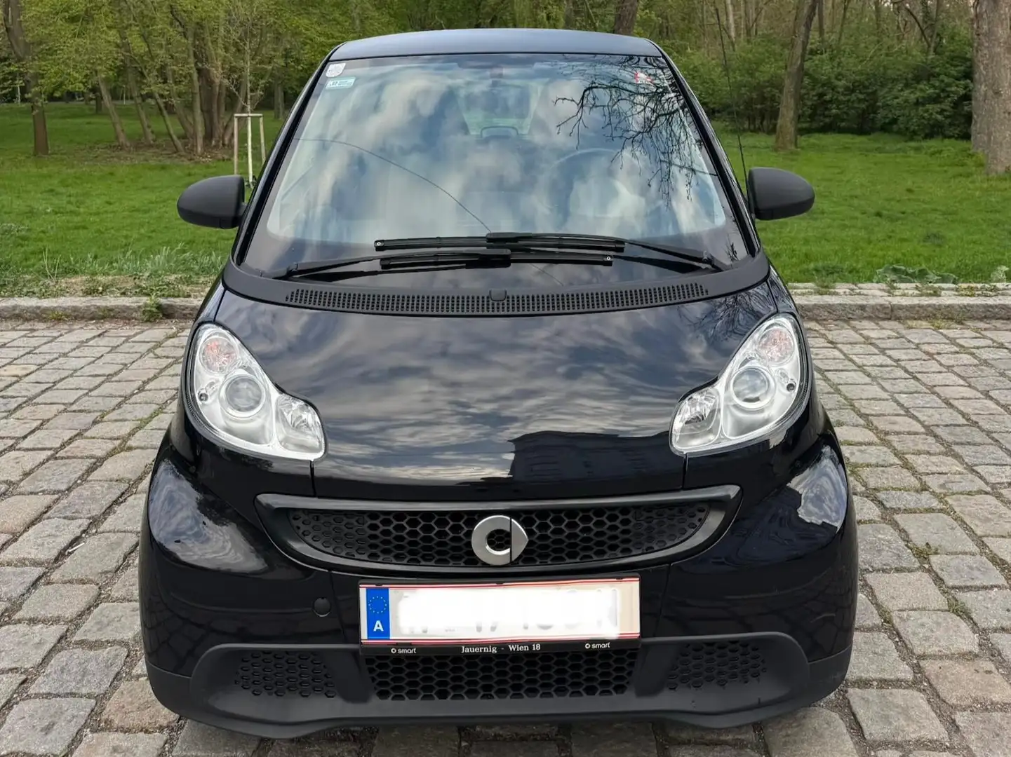 smart forTwo smart fortwo pure micro hybrid pure Schwarz - 2