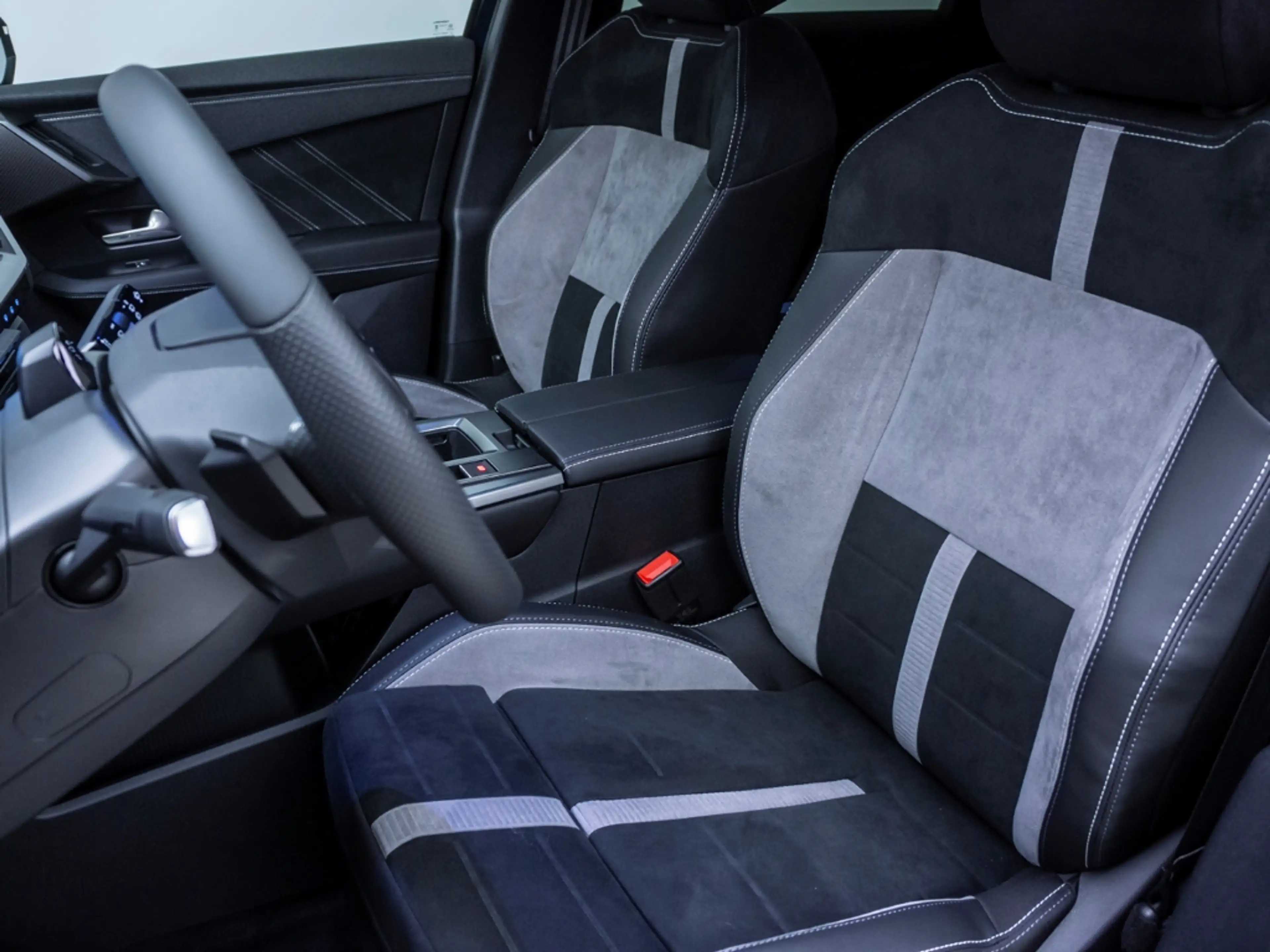 Opel Grandland Ultimate Mild-Hybrid Panno, HUD, AHK, MATRIX-LED N — photo 8