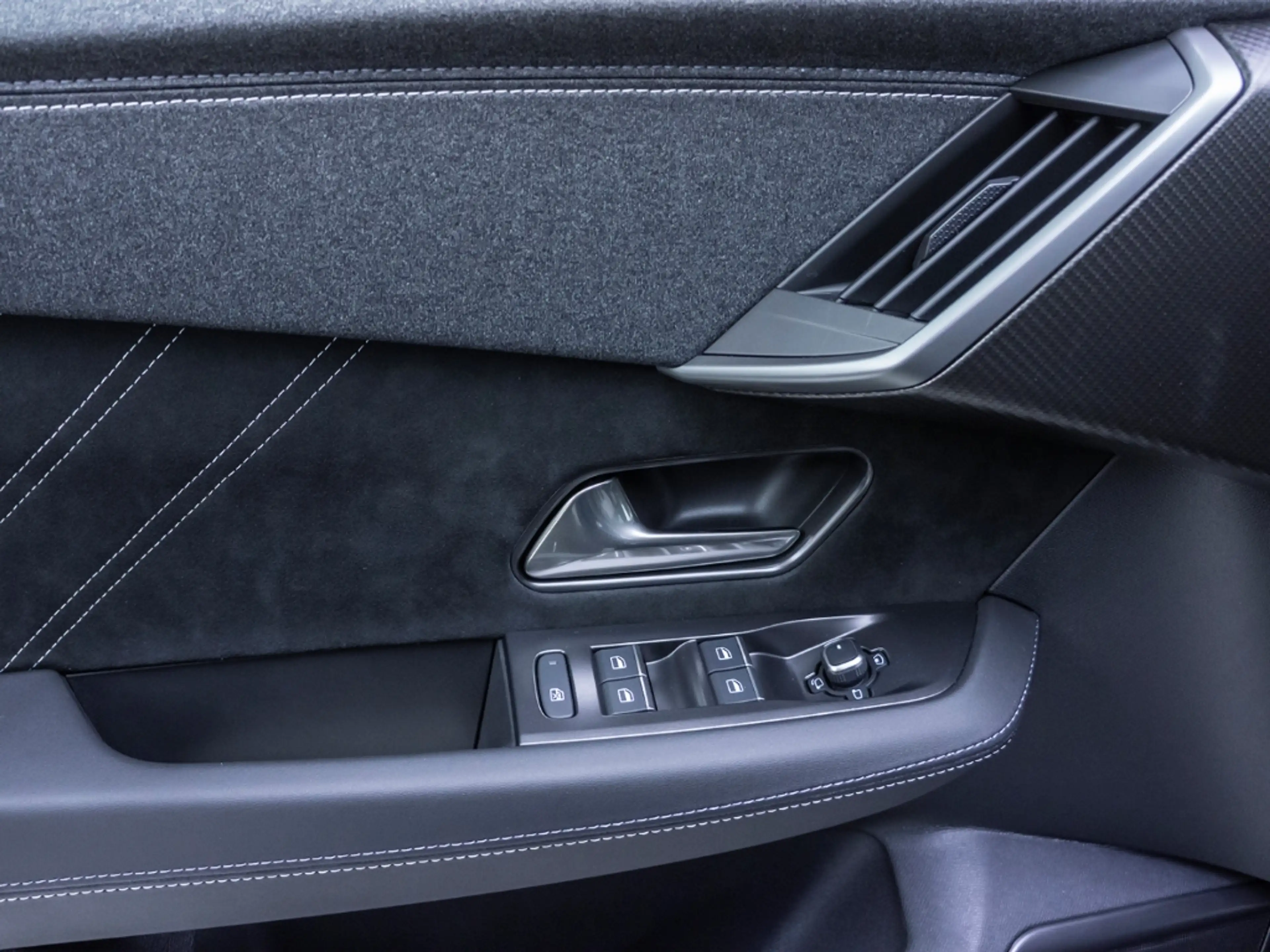 Opel Grandland Ultimate Mild-Hybrid Panno, HUD, AHK, MATRIX-LED N — photo 6