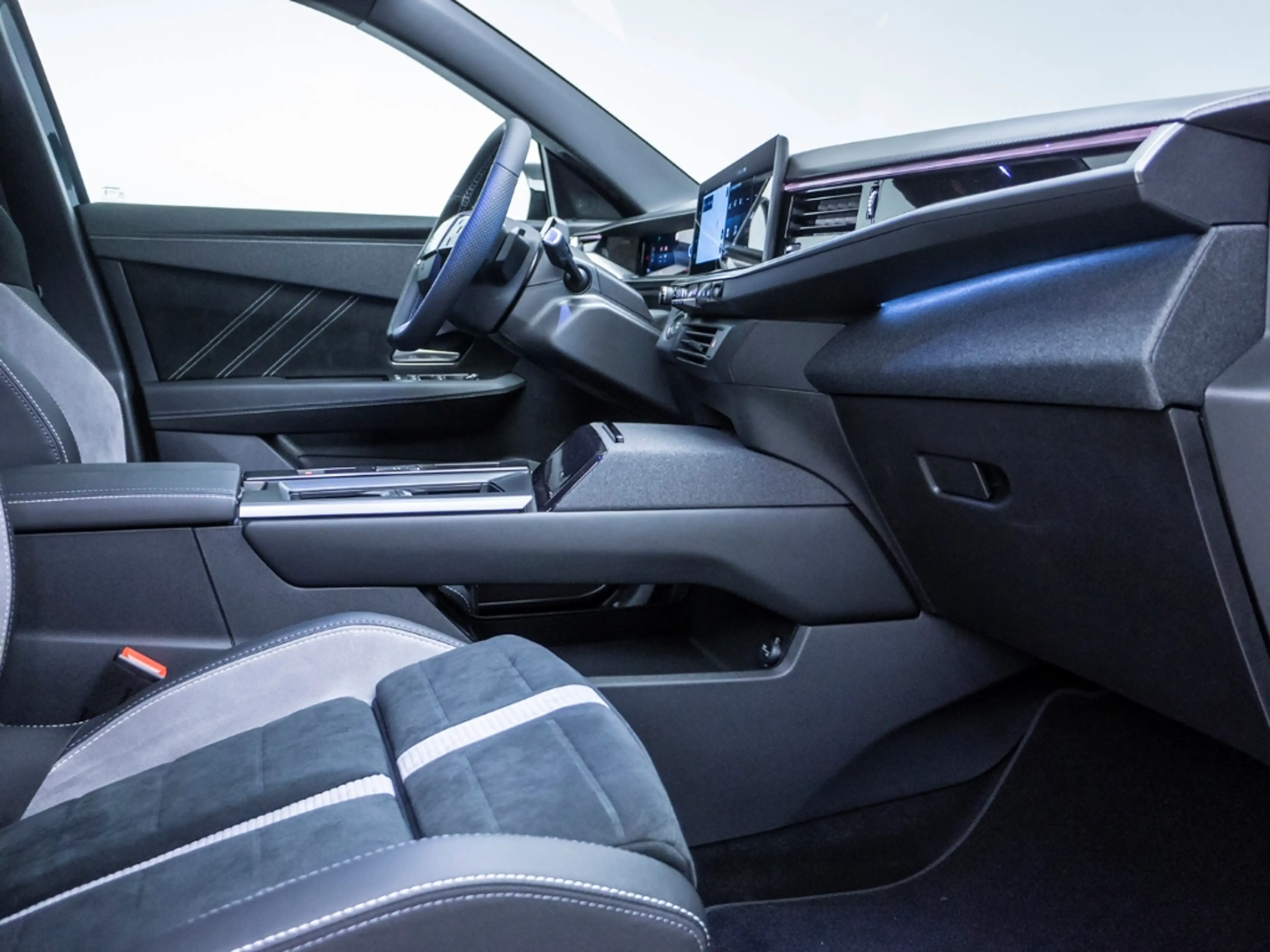 Opel Grandland Ultimate Mild-Hybrid Panno, HUD, AHK, MATRIX-LED N — photo 16