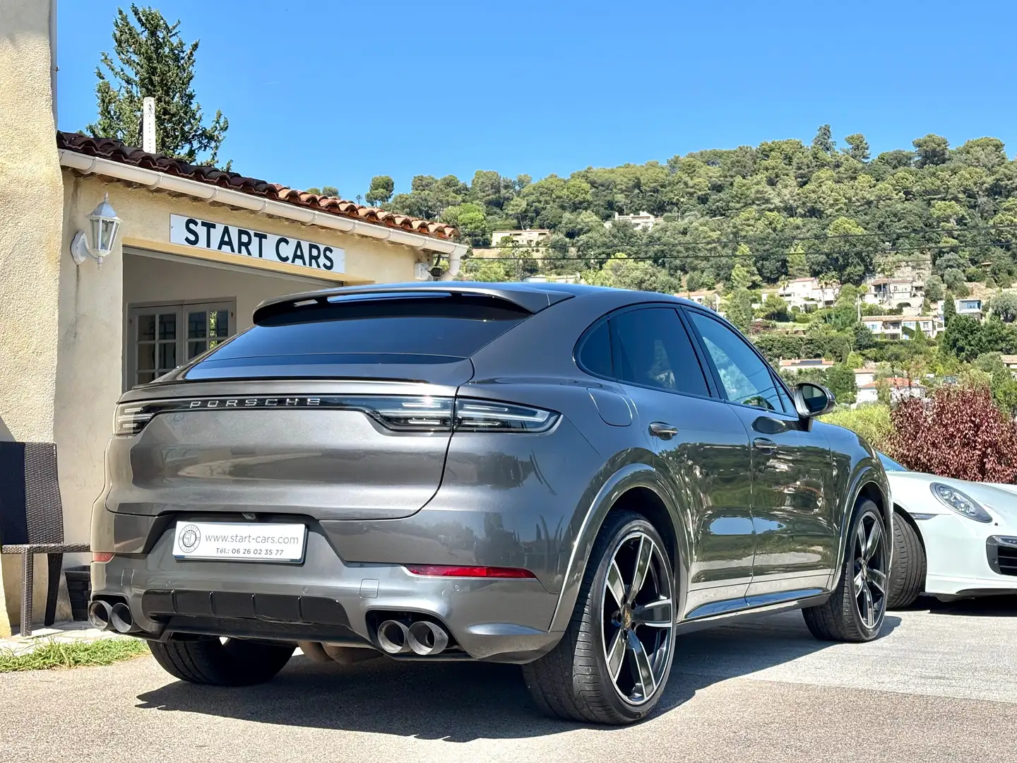 Porsche Cayenne Cayenne Coupe E-Hybrid 3.0 V6 462 ch Tiptronic BVA Grau - 2