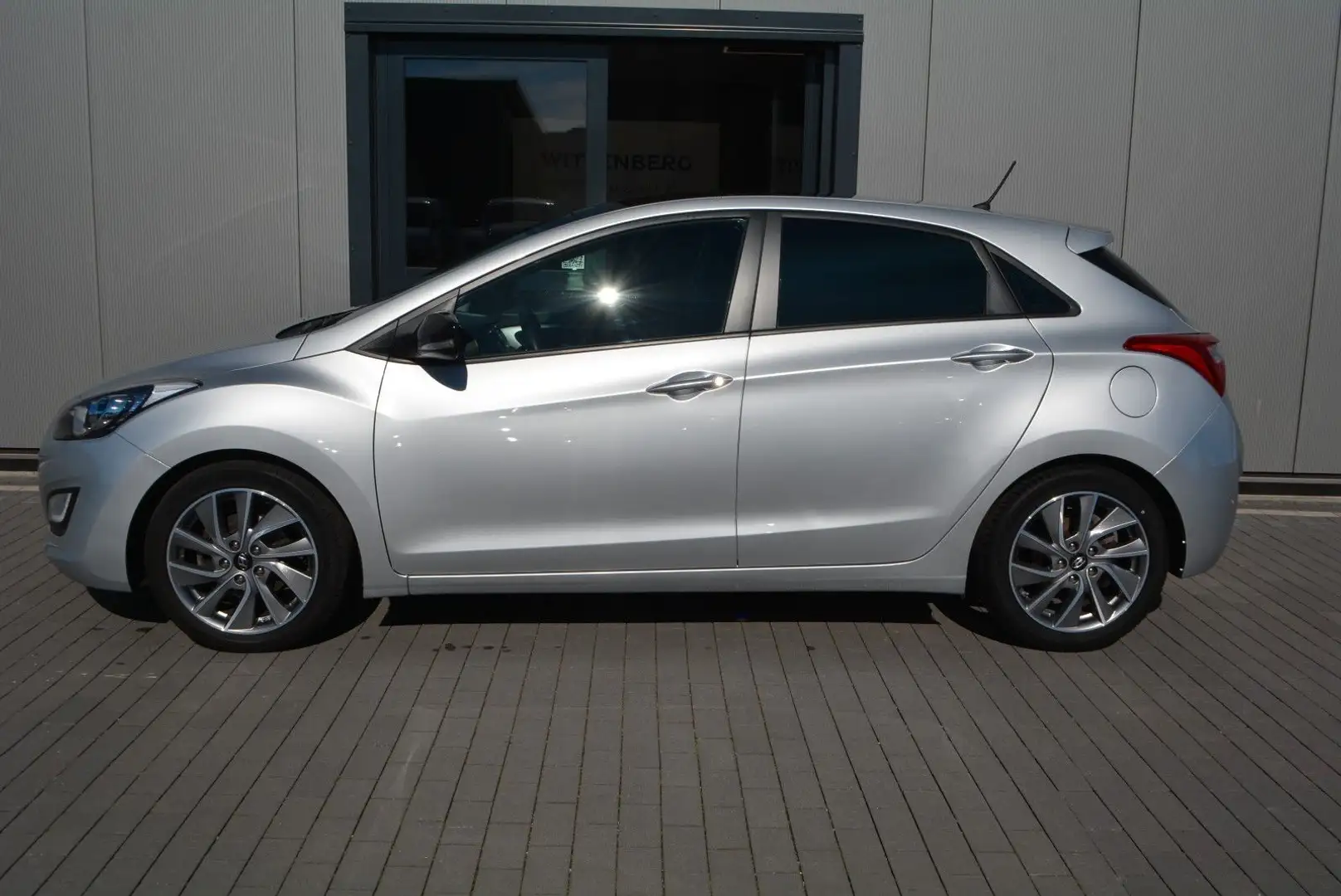 Hyundai i30 Intro Edition Argent - 2