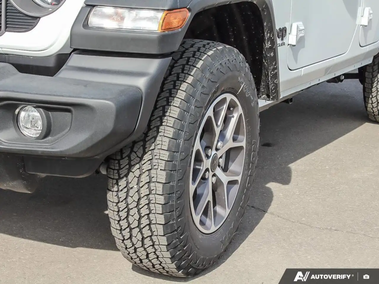 Jeep Wrangler снимка Jeep Wrangler